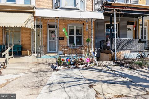 327 W WINDSOR STREET READING PA 19601