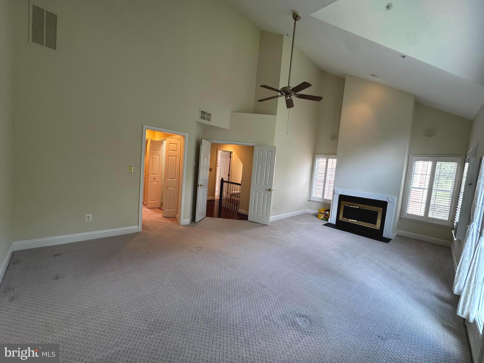 PALISADES PARK - Residential Lease