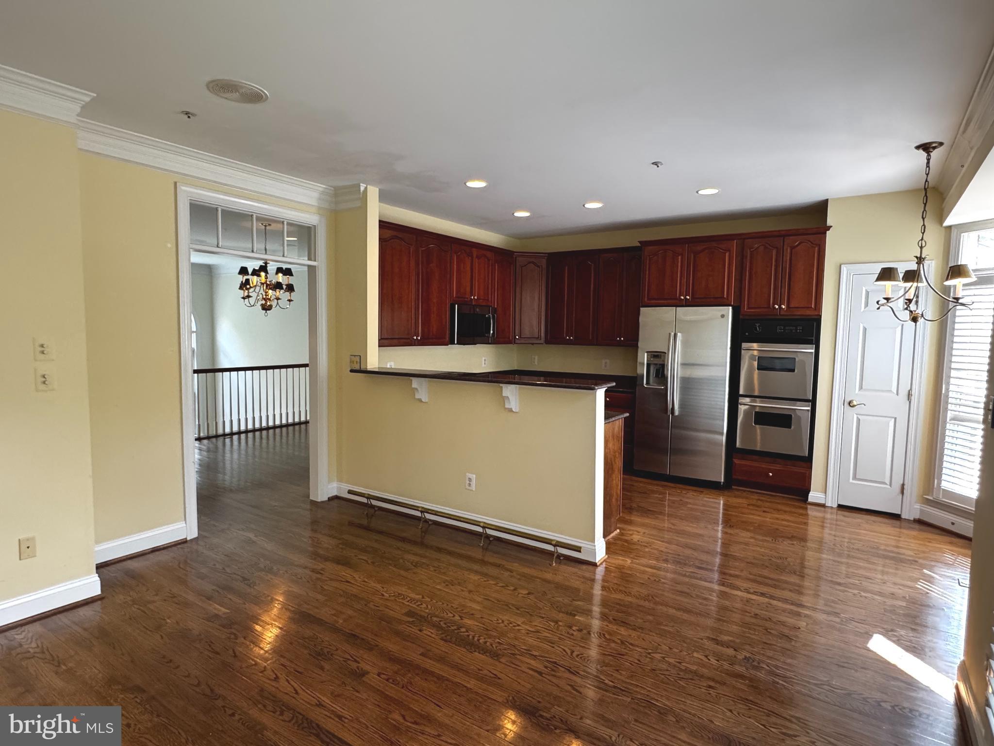 PALISADES PARK - Residential Lease