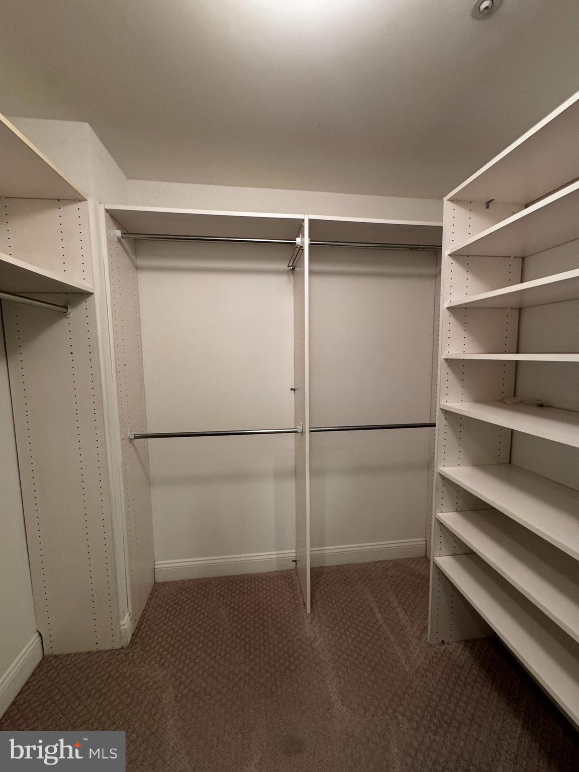 PALISADES PARK - Residential Lease