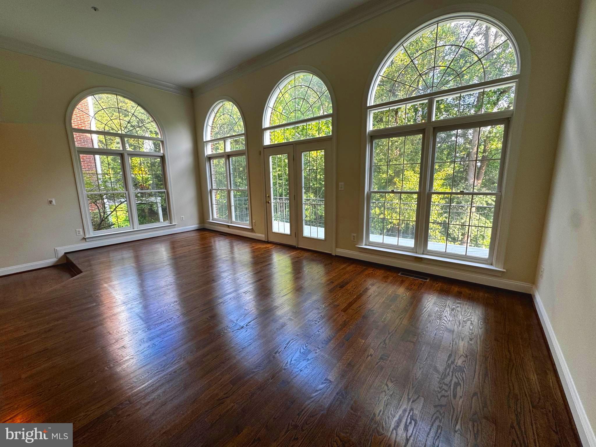 PALISADES PARK - Residential Lease