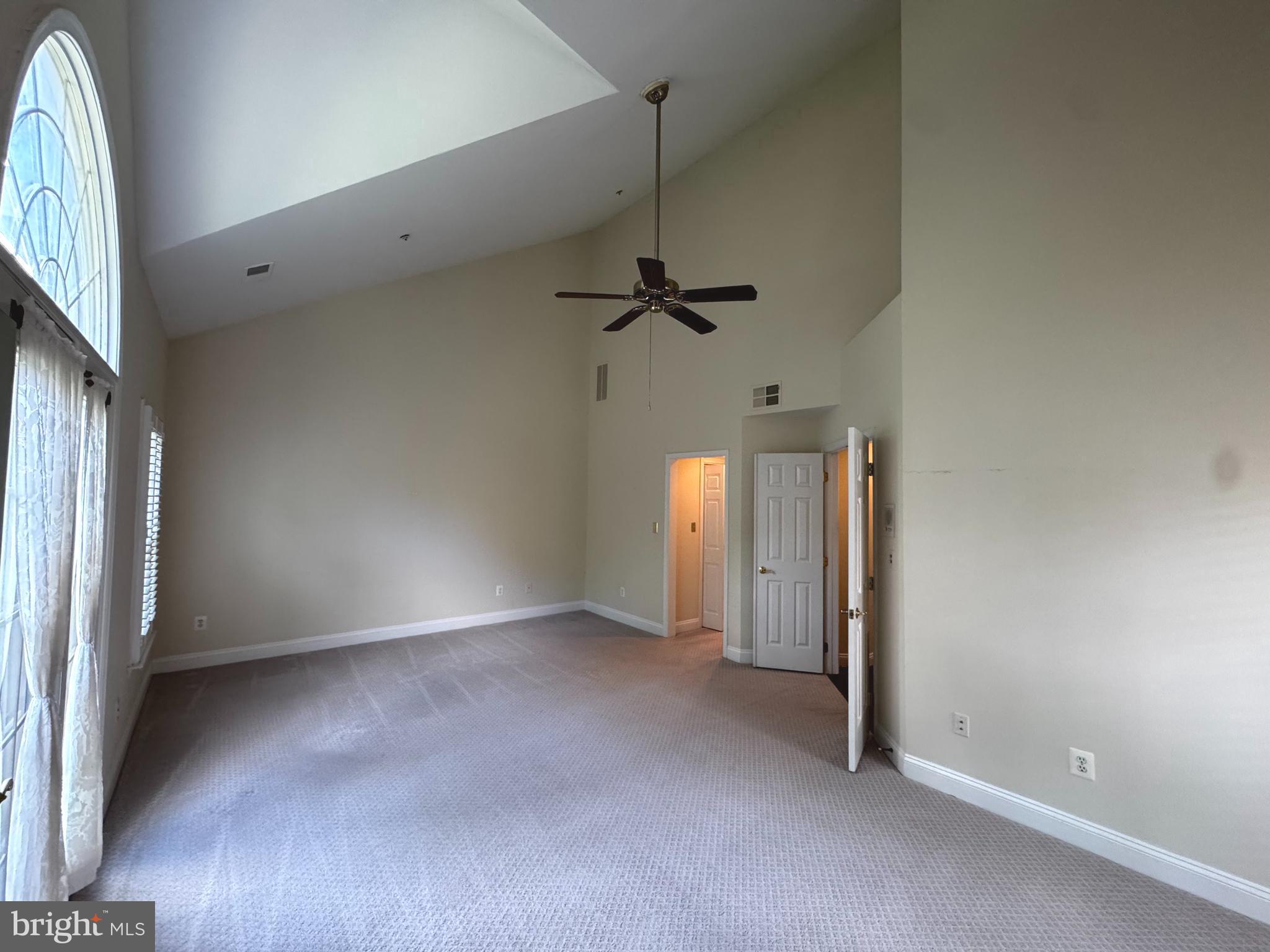 PALISADES PARK - Residential Lease