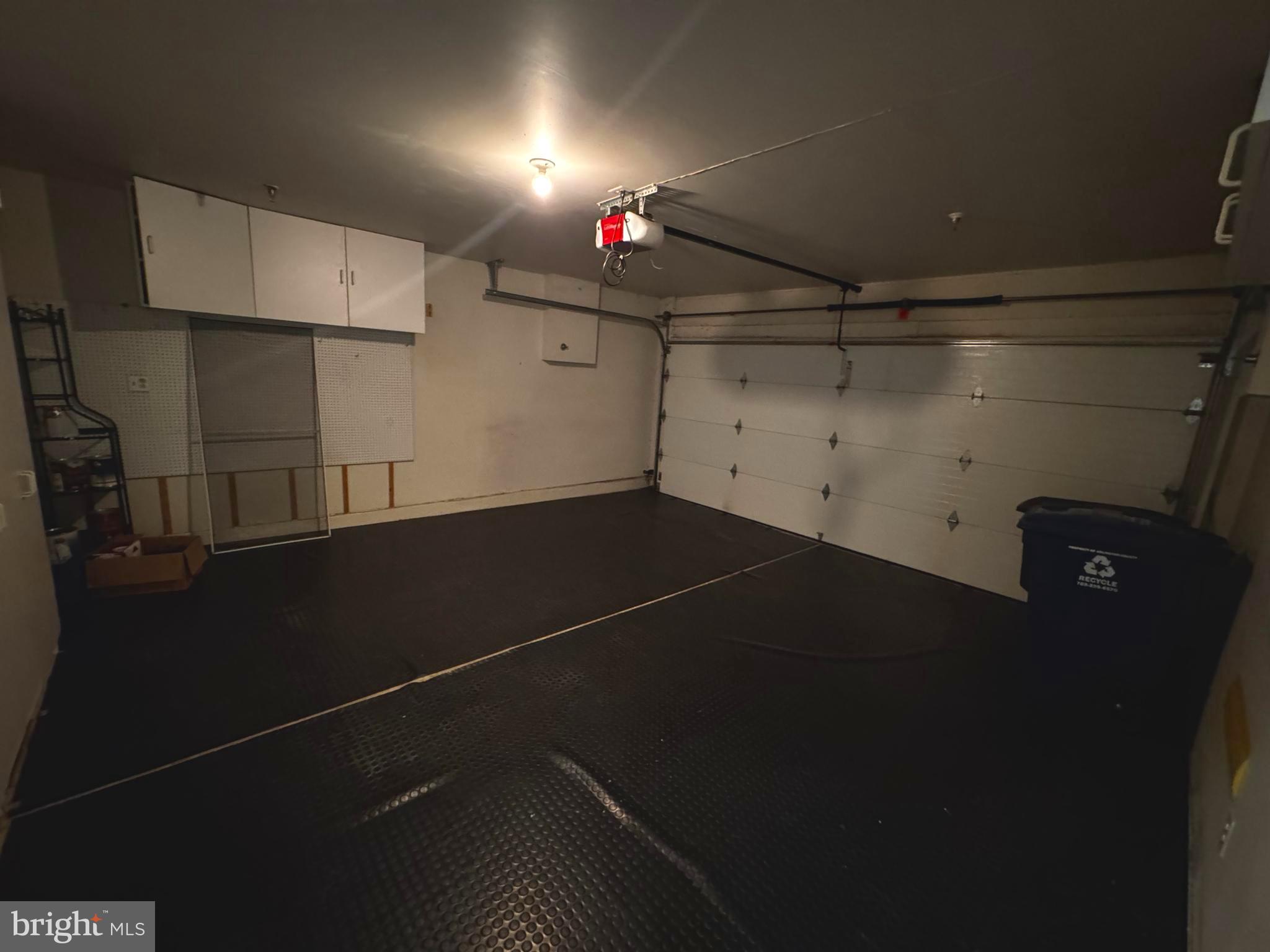 PALISADES PARK - Residential Lease