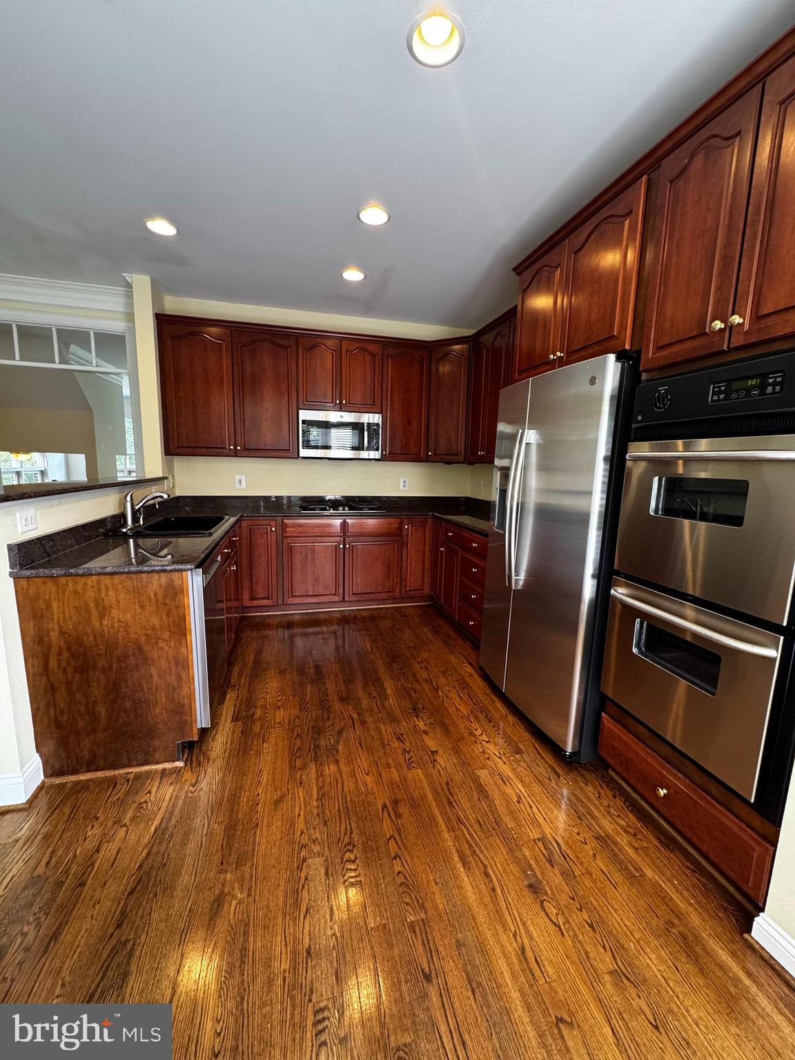 PALISADES PARK - Residential Lease