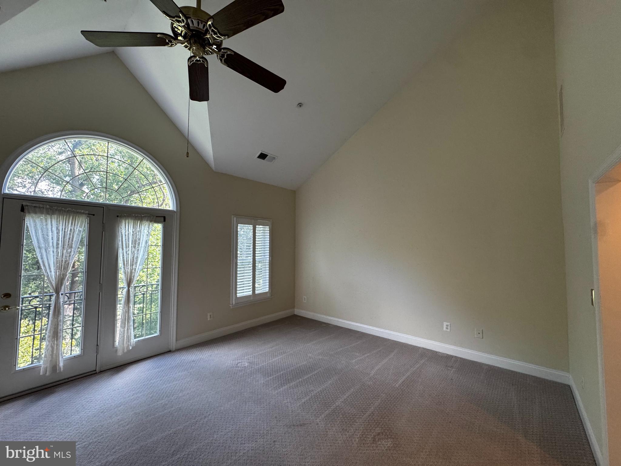 PALISADES PARK - Residential Lease