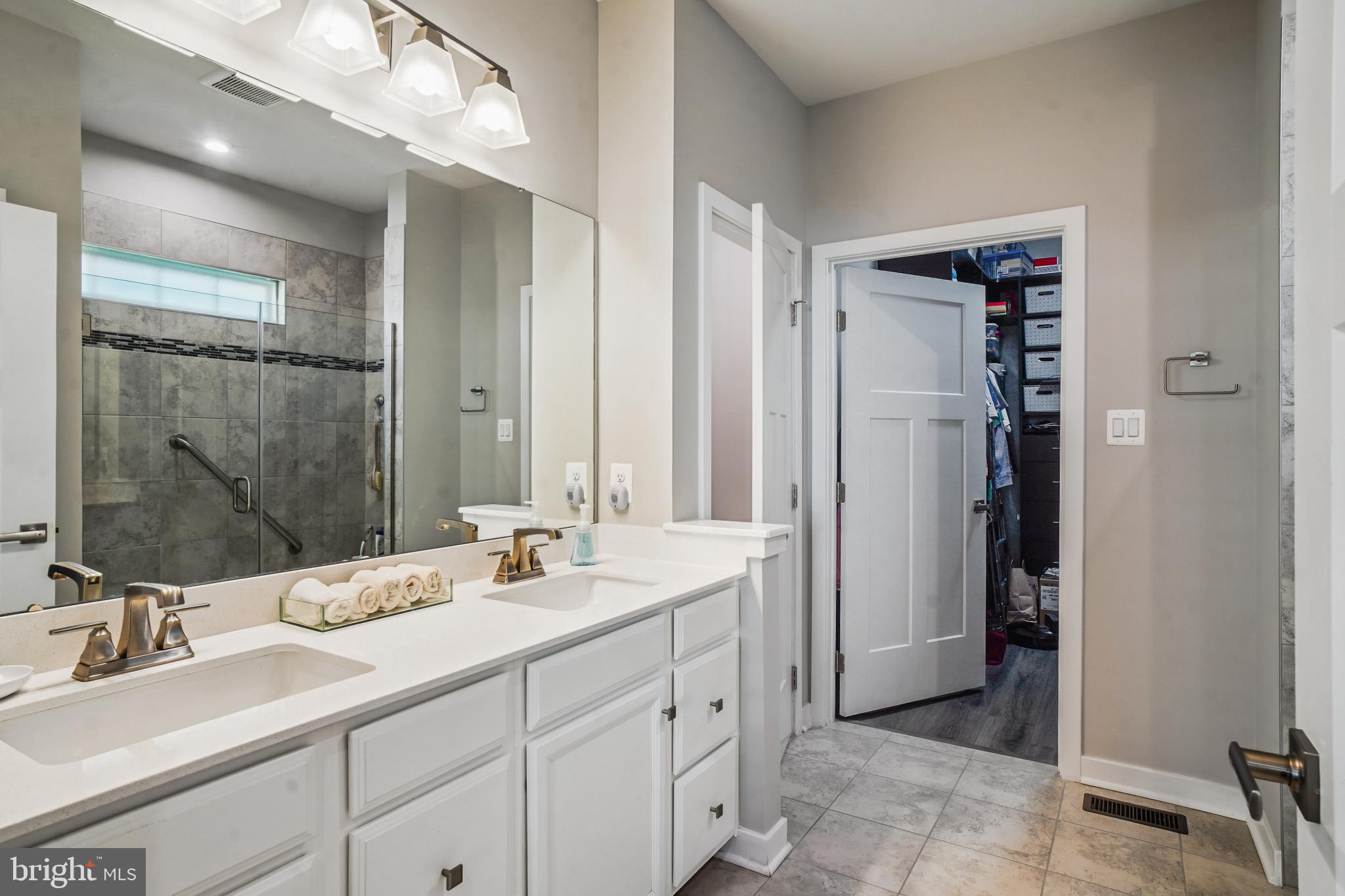 HARRINGTON TERRACE - Residential