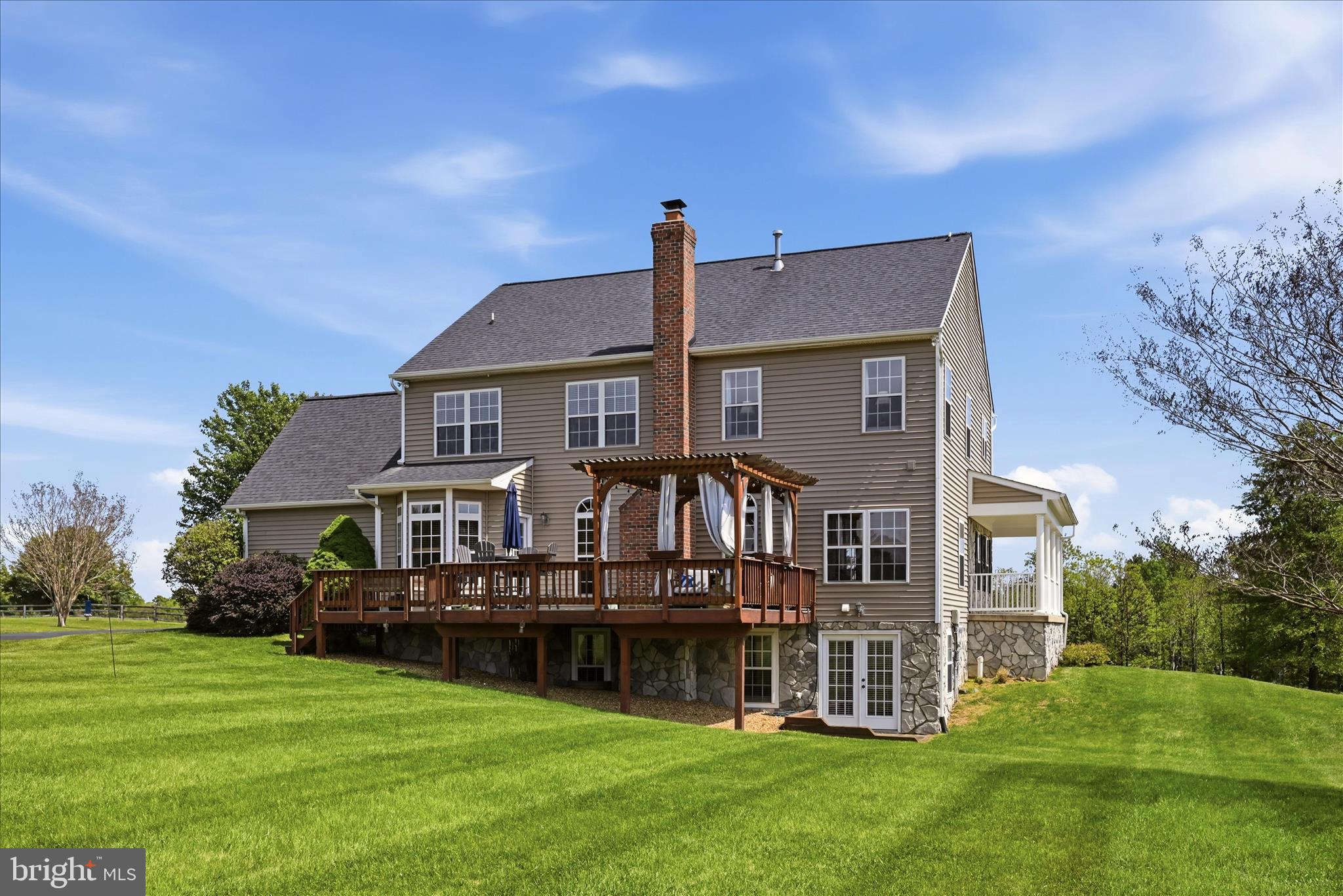 JONELLA FARM - Residential