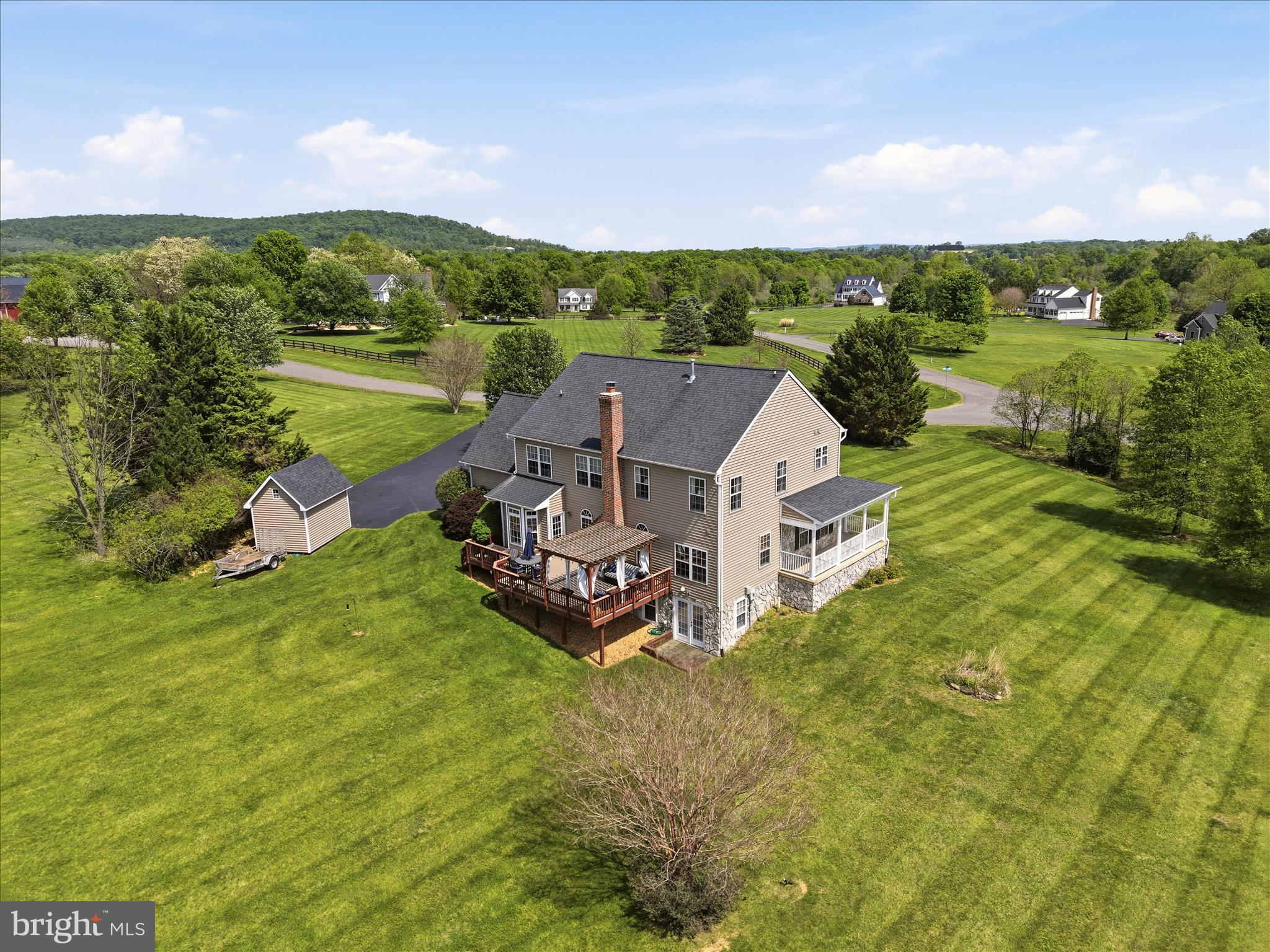 JONELLA FARM - Residential