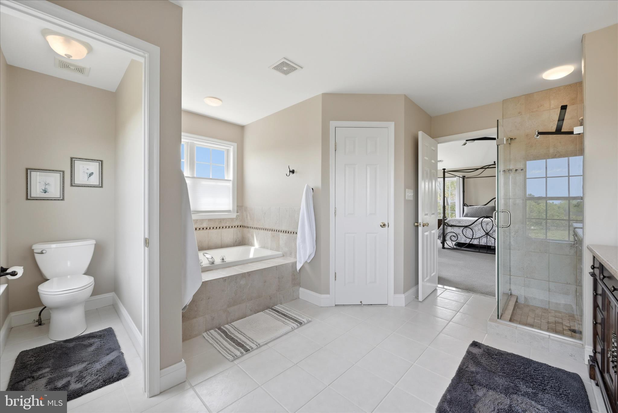 JONELLA FARM - Residential