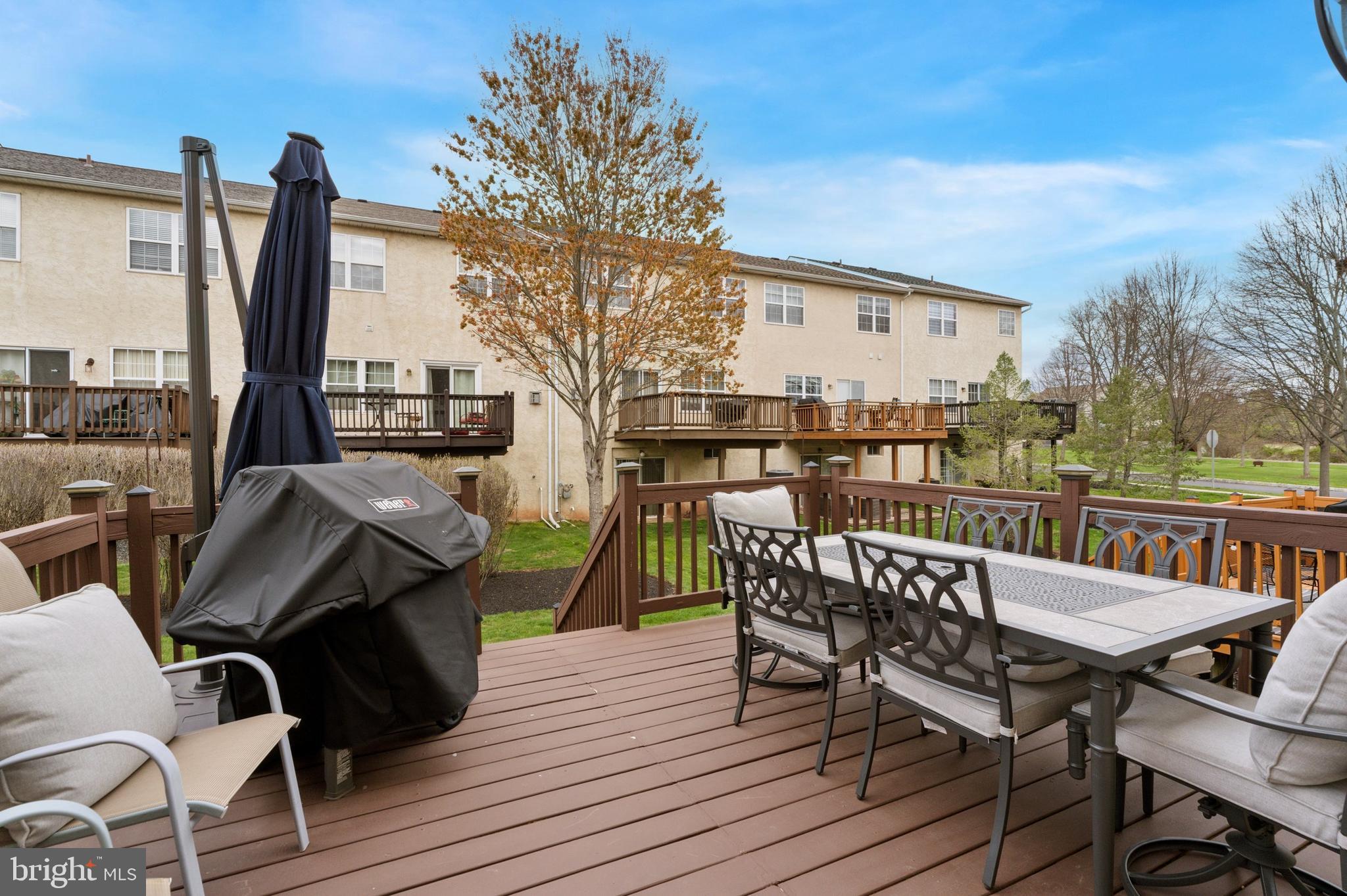 MONROE COURT - Residential