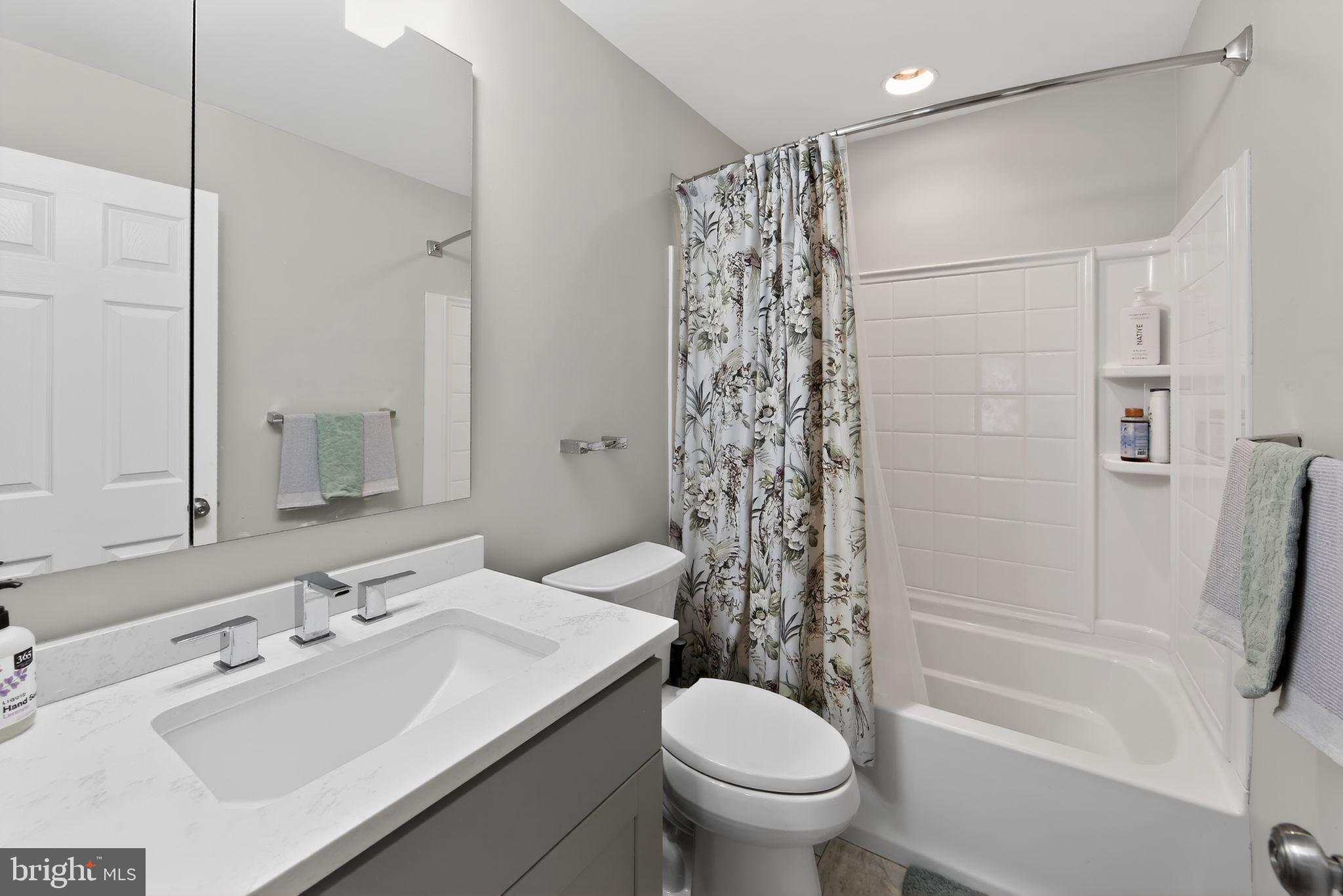 MARSH HARBOUR - Residential