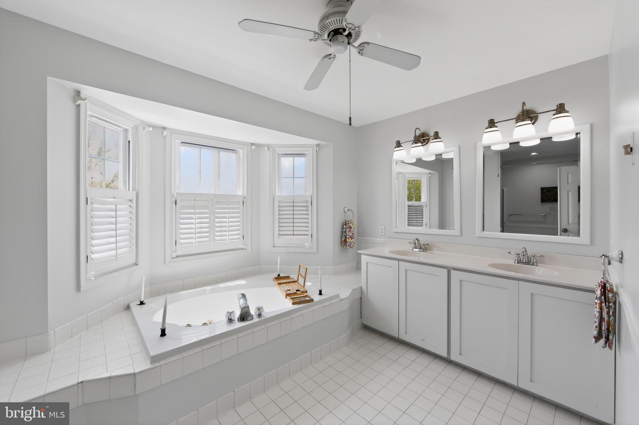 MARSH HARBOUR - Residential