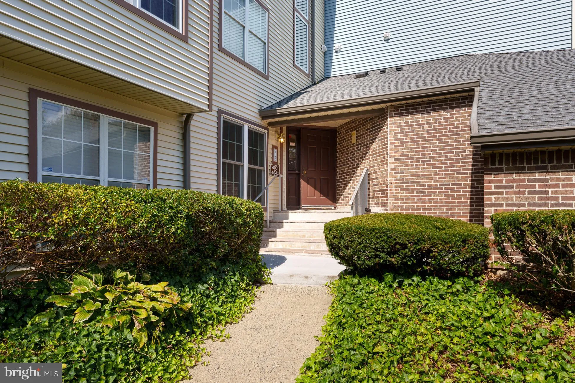 Monmouth Junction, New Jersey 08852, United States, 2 Bedrooms Bedrooms, ,2 BathroomsBathrooms,Residential,Active,222038