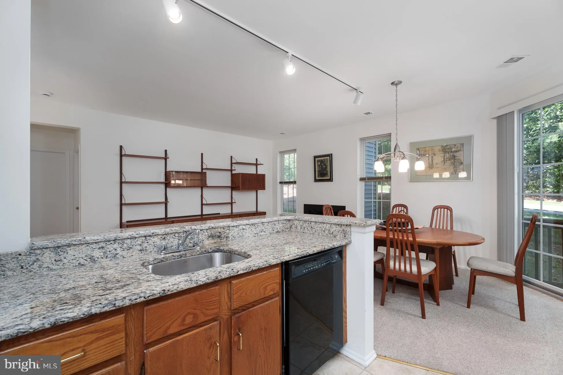 Monmouth Junction, New Jersey 08852, United States, 2 Bedrooms Bedrooms, ,2 BathroomsBathrooms,Residential,Active,222038