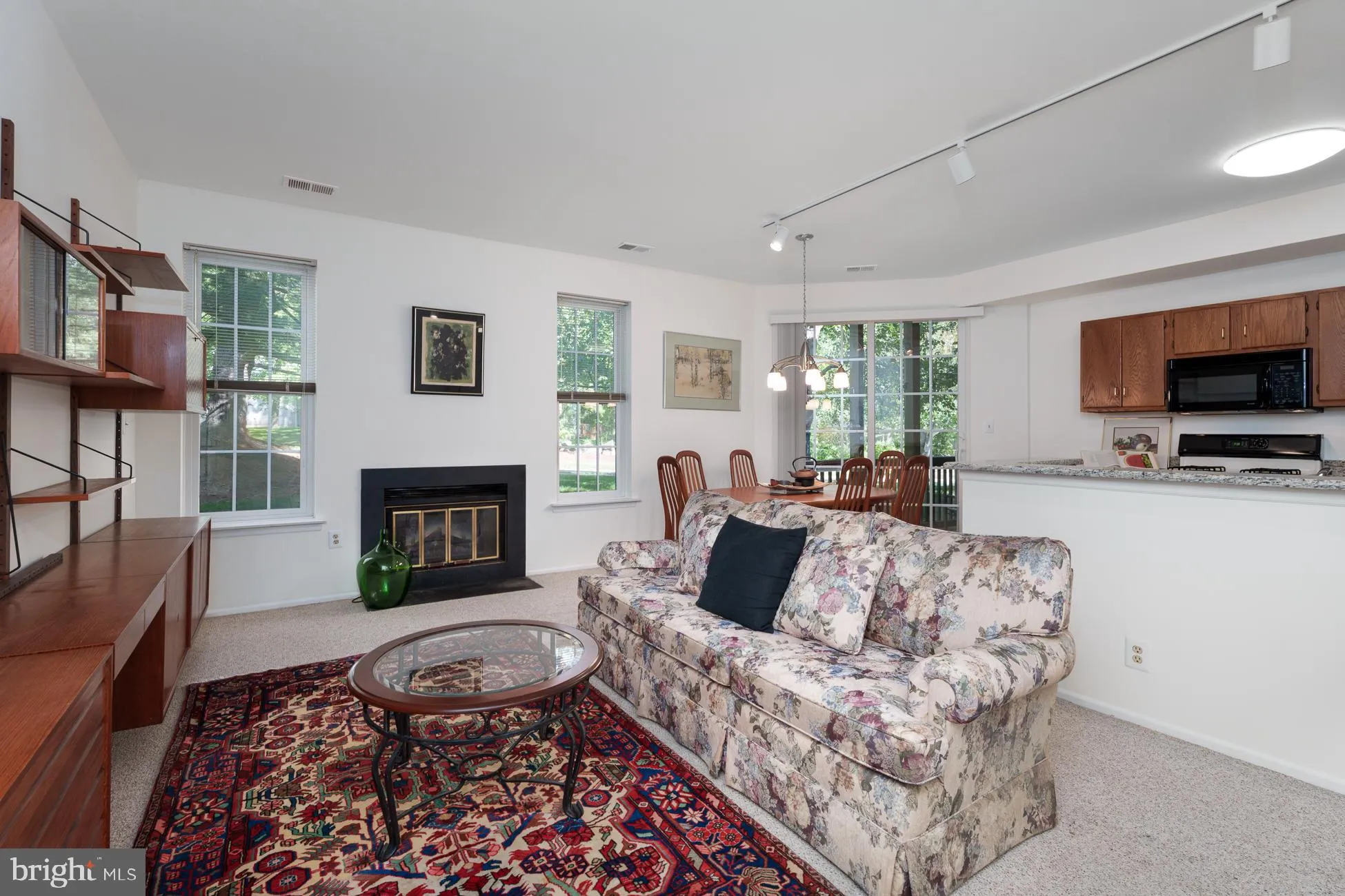 Monmouth Junction, New Jersey 08852, United States, 2 Bedrooms Bedrooms, ,2 BathroomsBathrooms,Residential,Active,222038