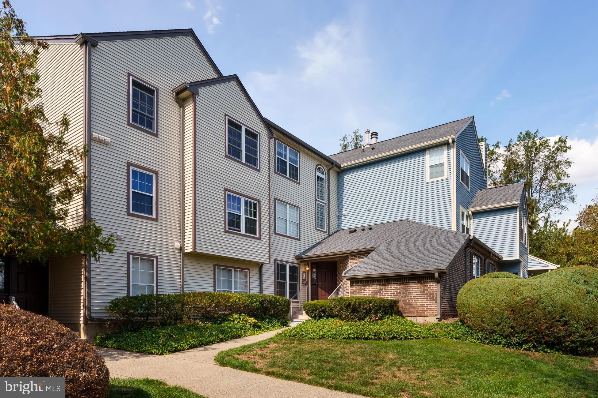 Monmouth Junction, New Jersey 08852, United States, 2 Bedrooms Bedrooms, ,2 BathroomsBathrooms,Residential,Active,222038