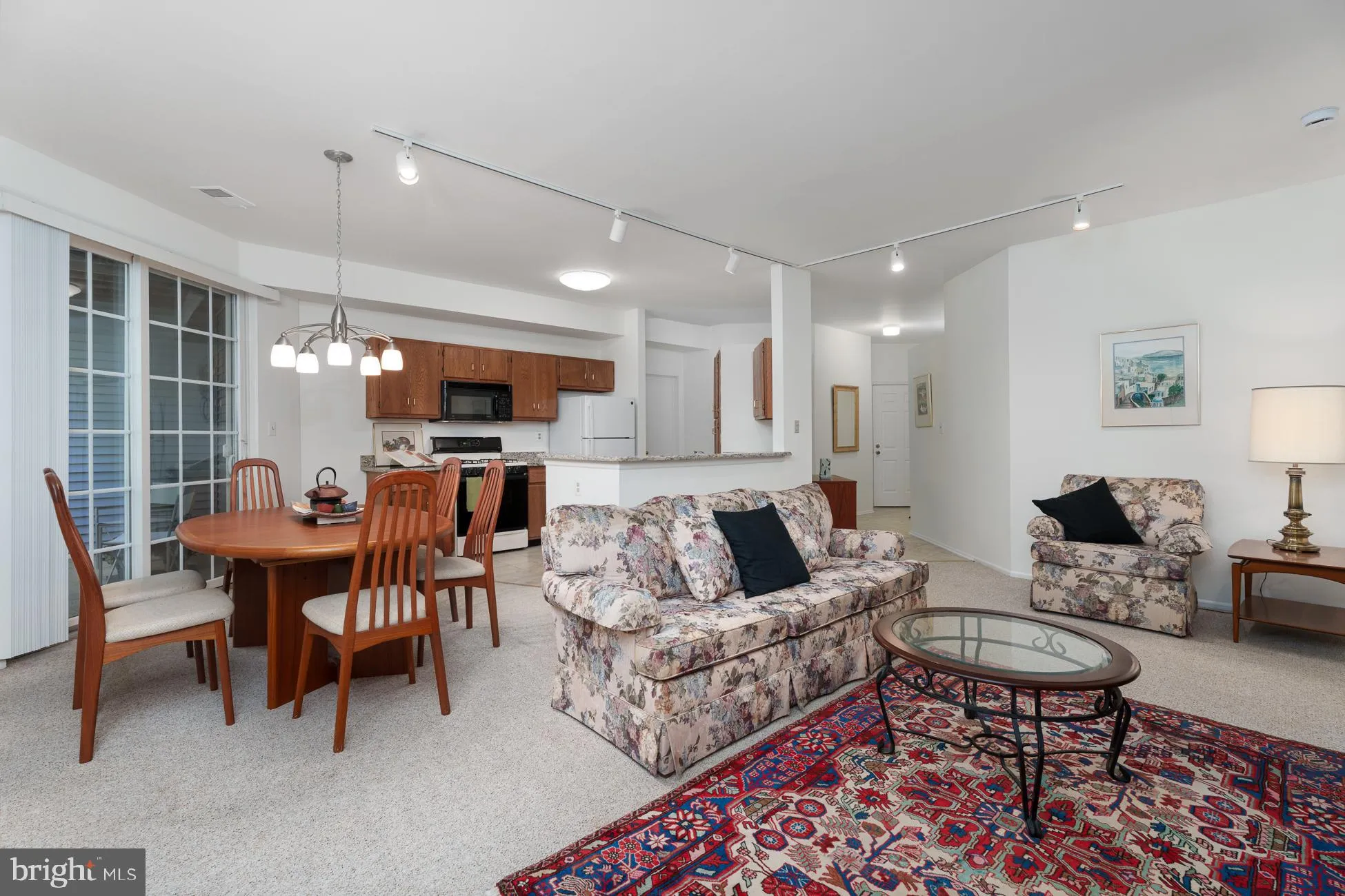 Monmouth Junction, New Jersey 08852, United States, 2 Bedrooms Bedrooms, ,2 BathroomsBathrooms,Residential,Active,222038