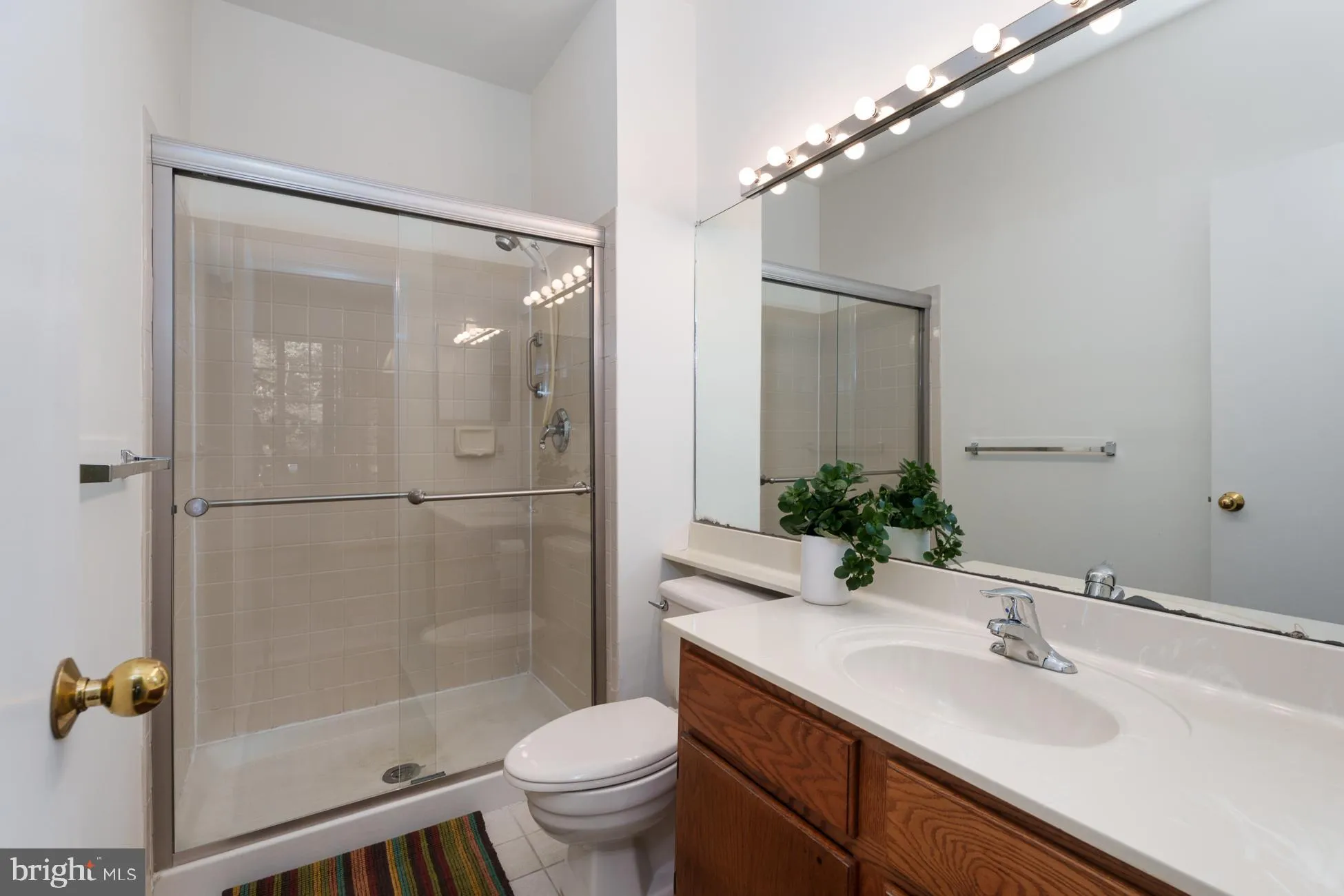 Monmouth Junction, New Jersey 08852, United States, 2 Bedrooms Bedrooms, ,2 BathroomsBathrooms,Residential,Active,222038