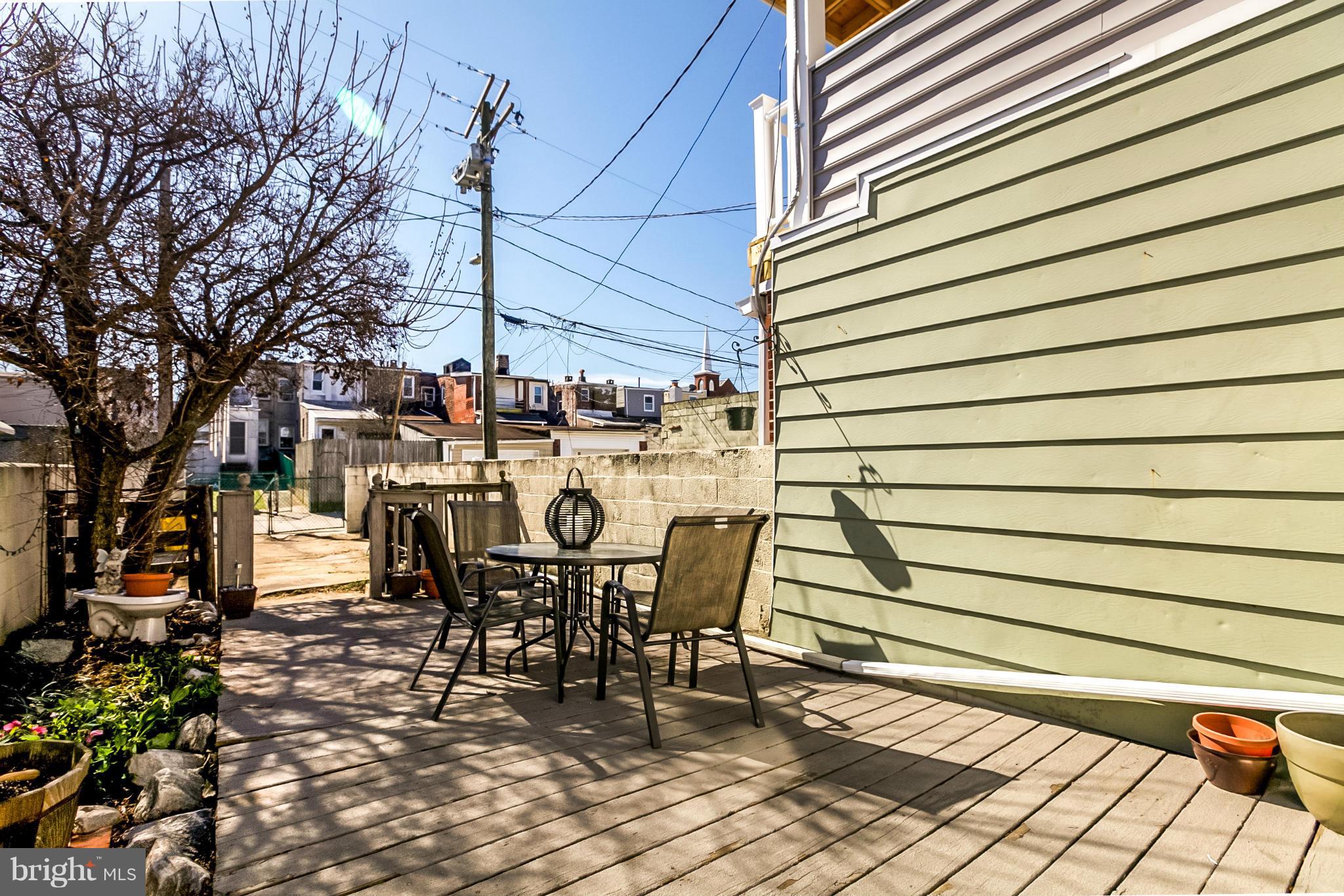 HIGHLANDTOWN - Residential