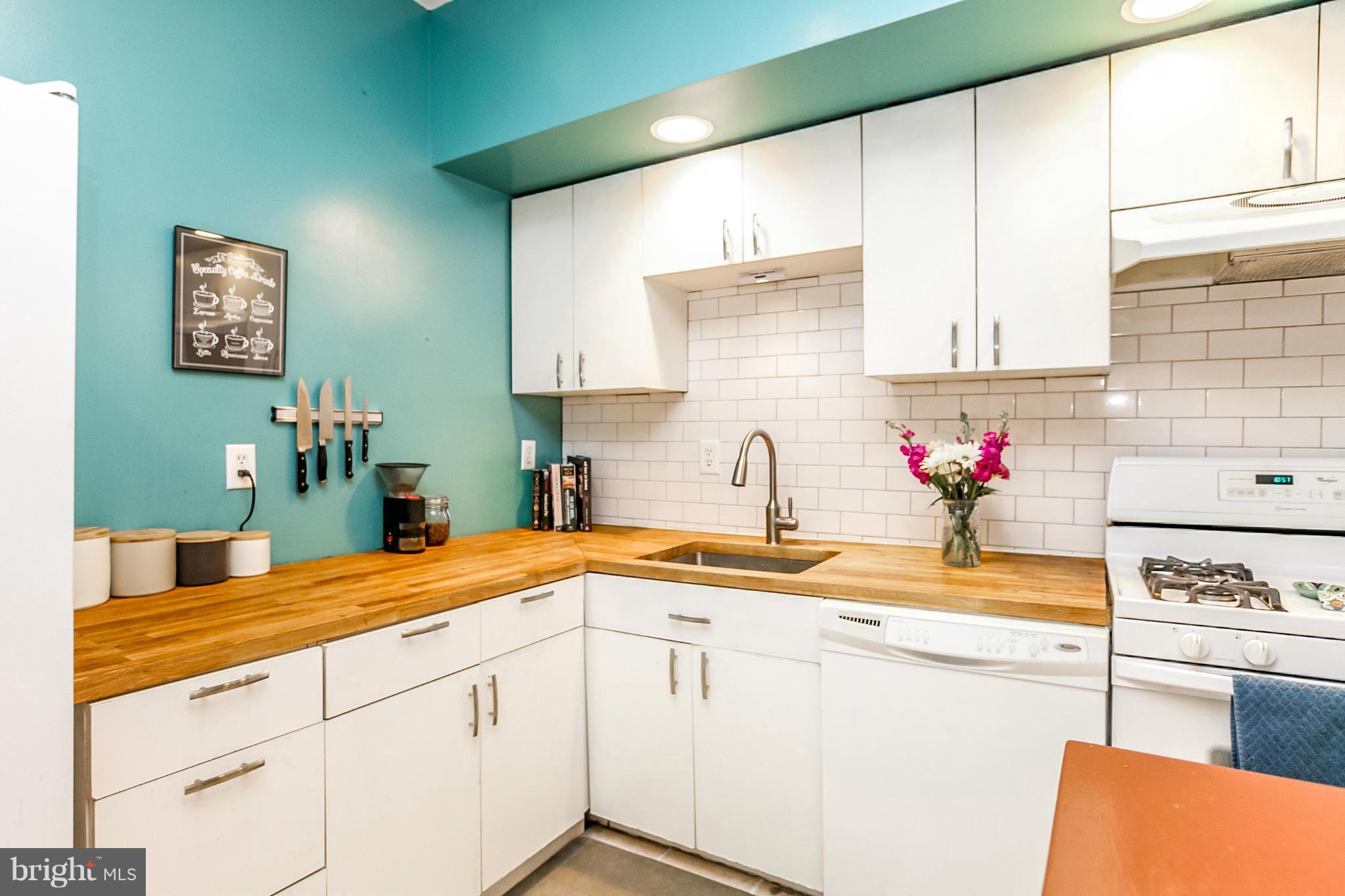 HIGHLANDTOWN - Residential