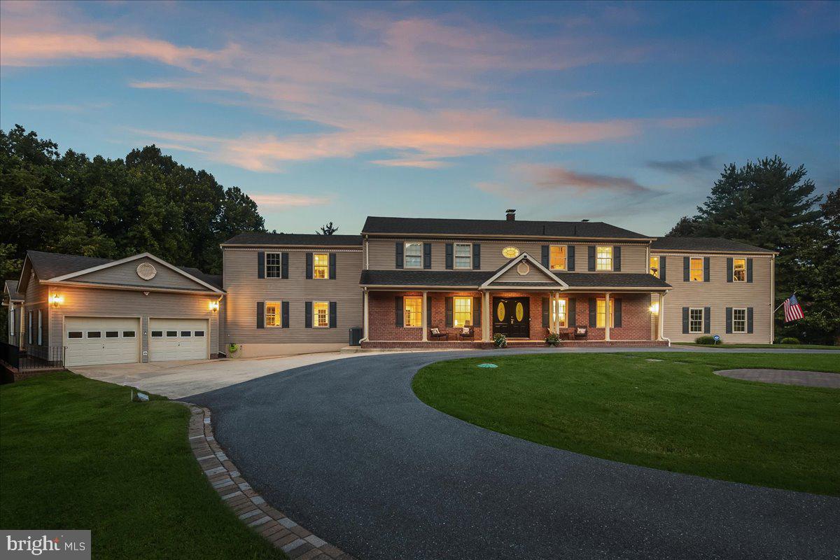 MERRYWOOD MANOR - Residential