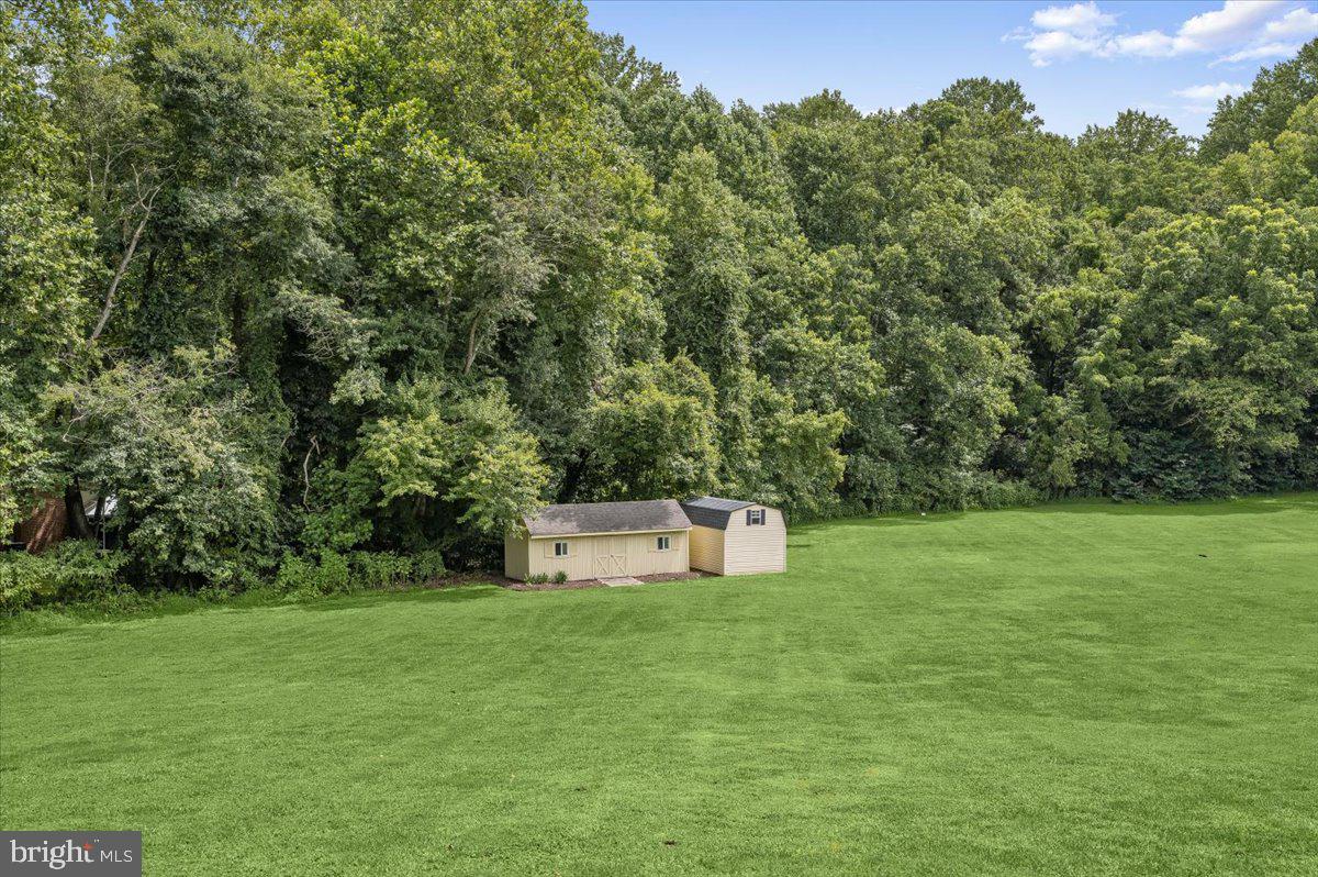 MERRYWOOD MANOR - Residential