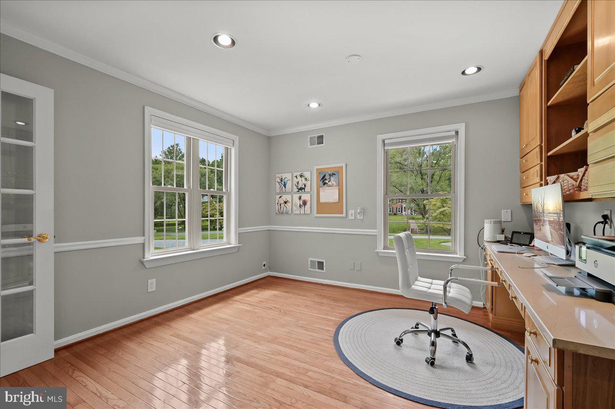 MERRYWOOD MANOR - Residential