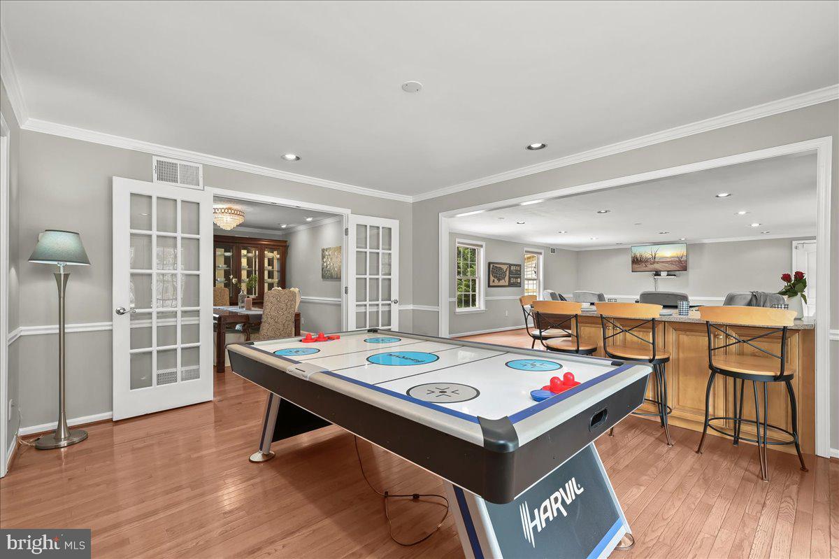 MERRYWOOD MANOR - Residential