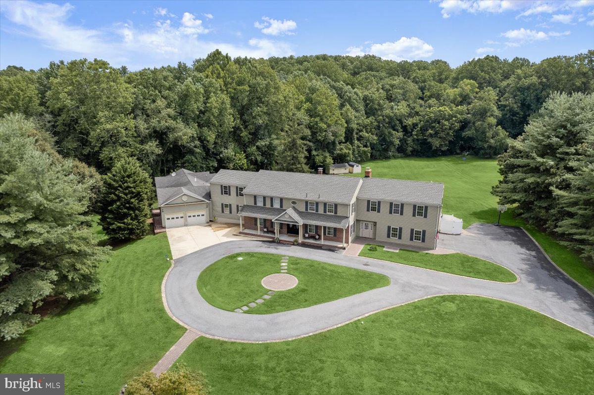 MERRYWOOD MANOR - Residential