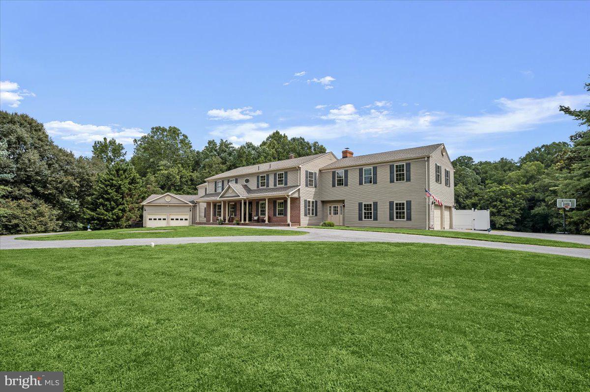 MERRYWOOD MANOR - Residential