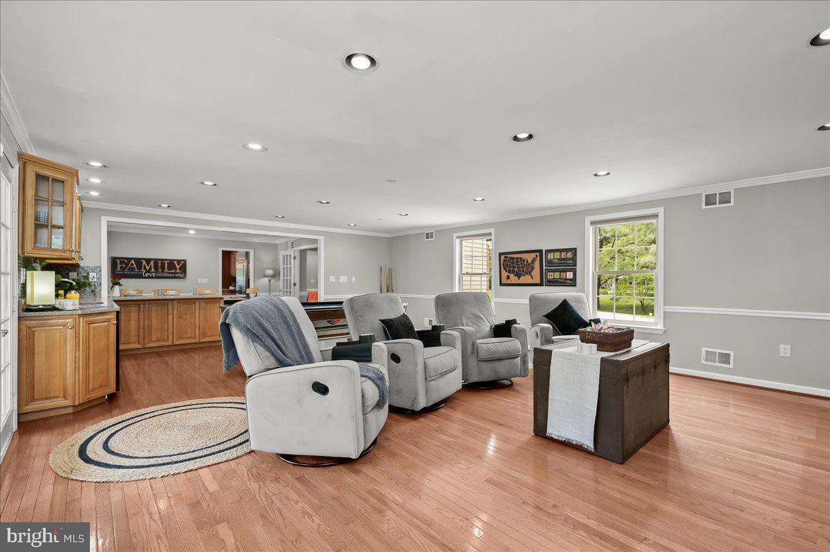 MERRYWOOD MANOR - Residential