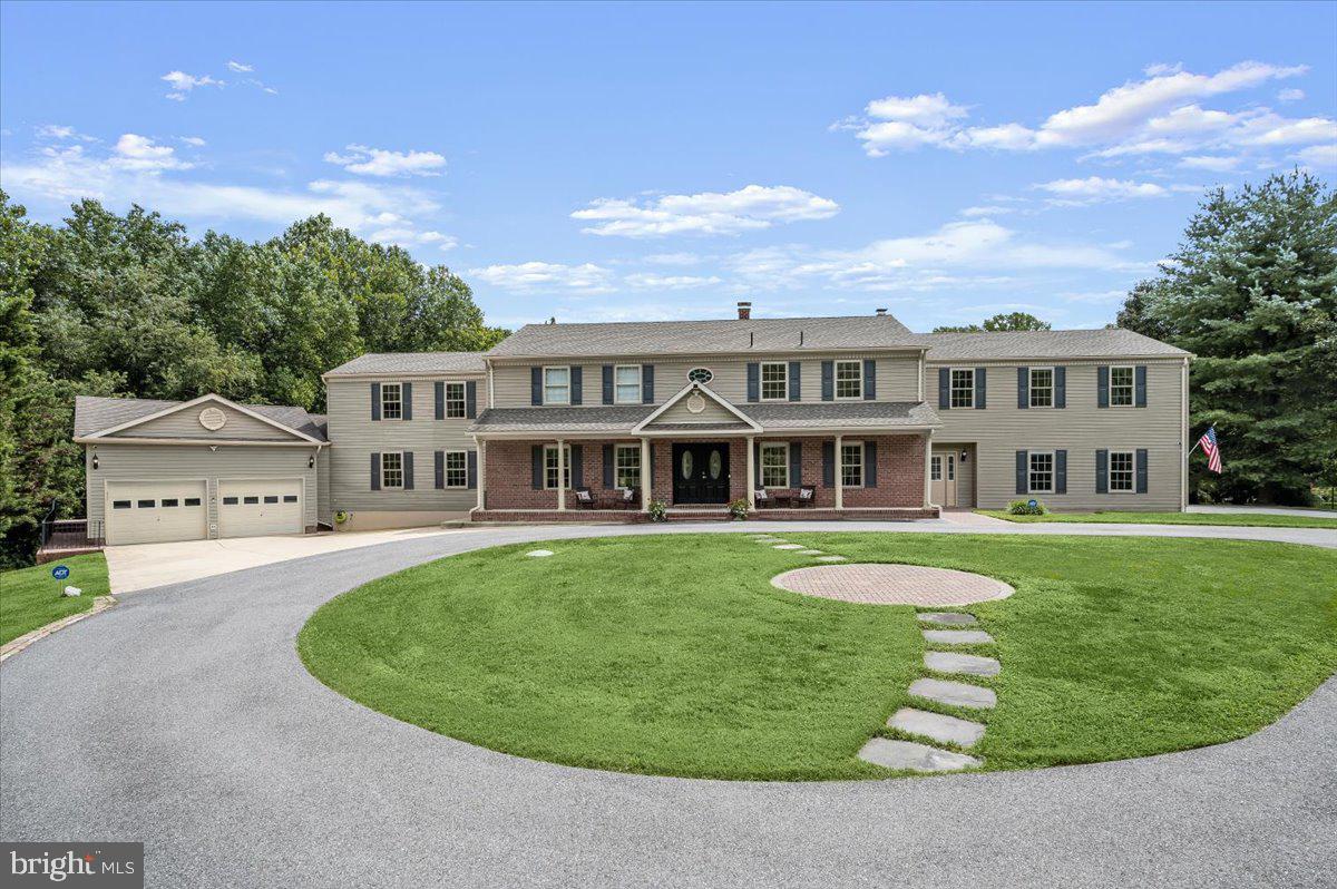 MERRYWOOD MANOR - Residential