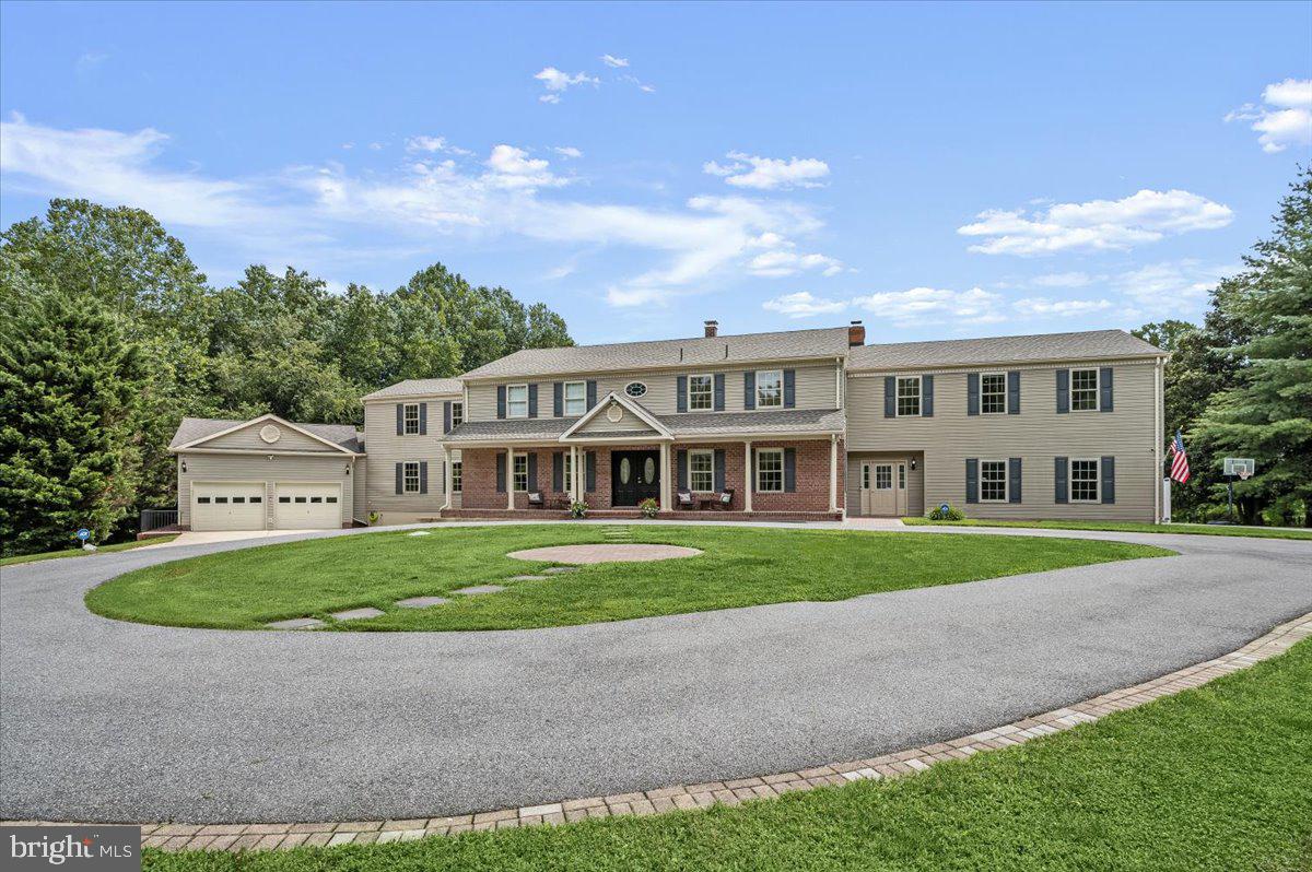 MERRYWOOD MANOR - Residential