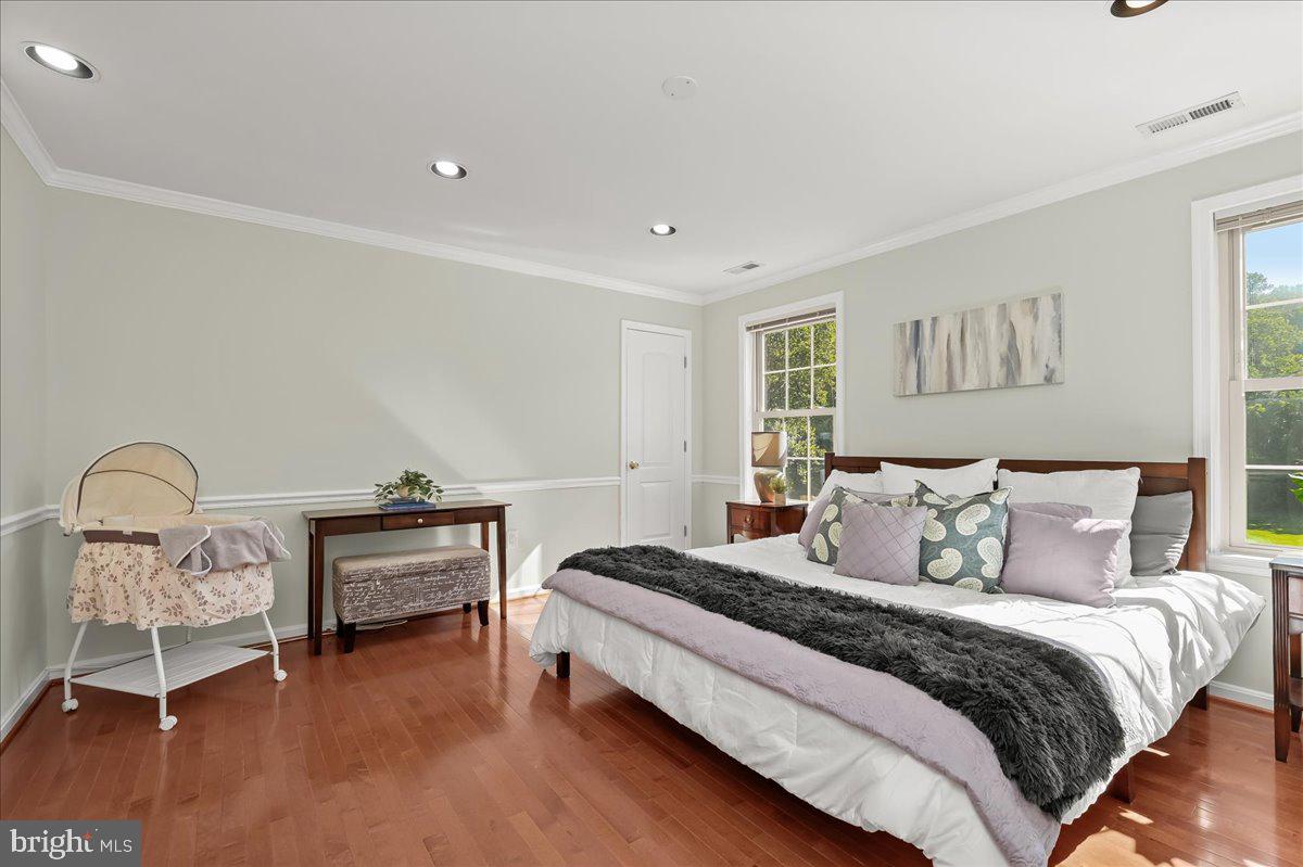 MERRYWOOD MANOR - Residential