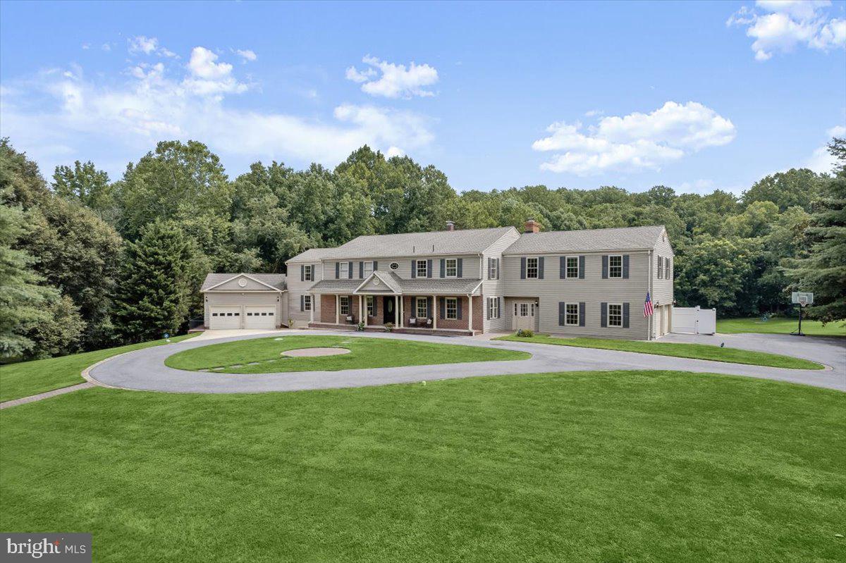 MERRYWOOD MANOR - Residential