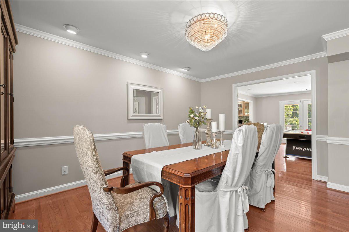 MERRYWOOD MANOR - Residential