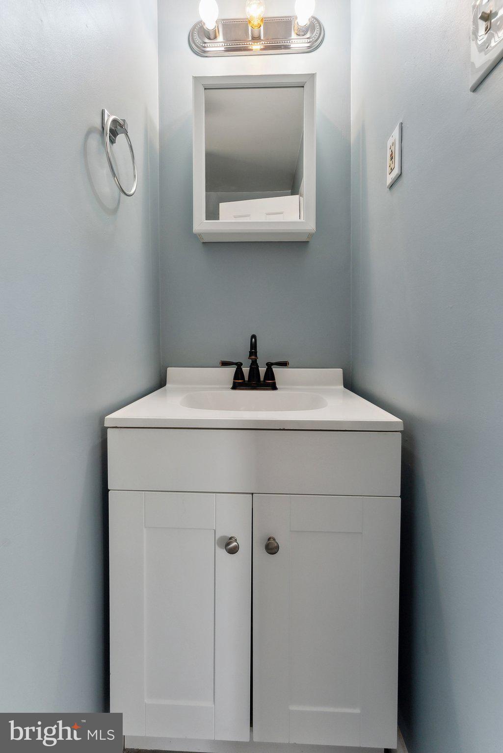 ADDISON HEIGHTS - Residential