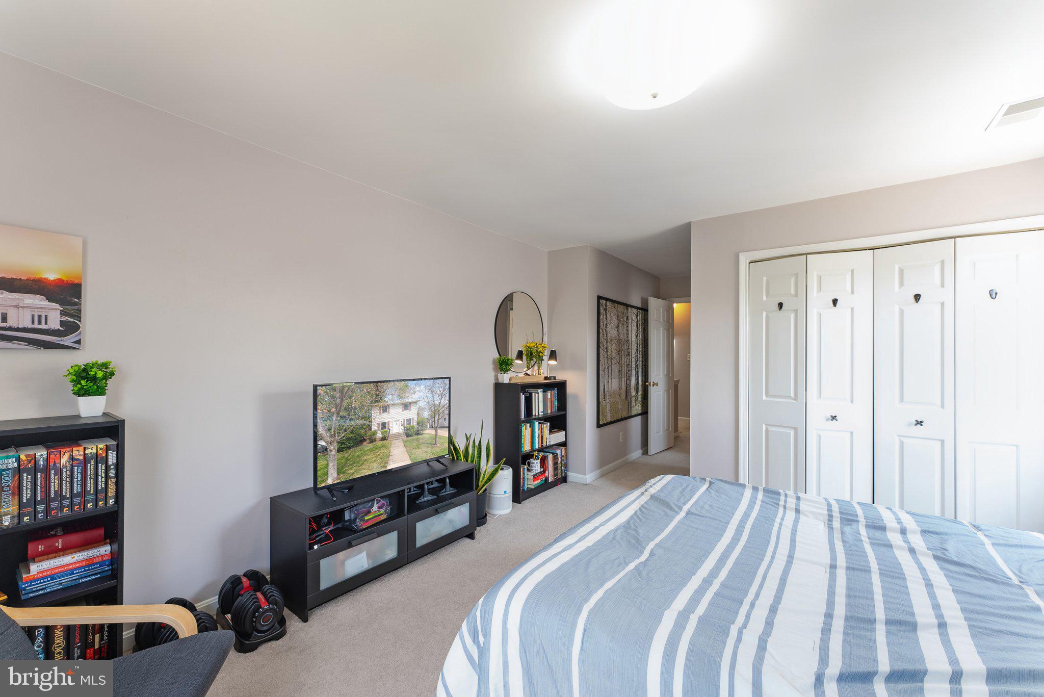 ADDISON HEIGHTS - Residential