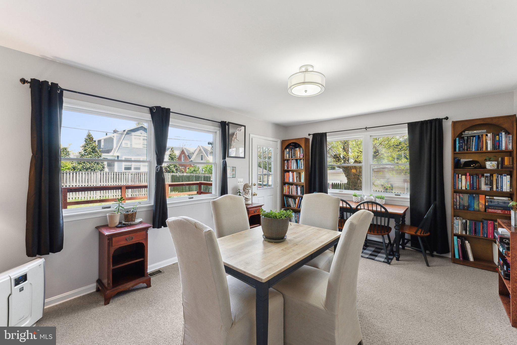 ADDISON HEIGHTS - Residential