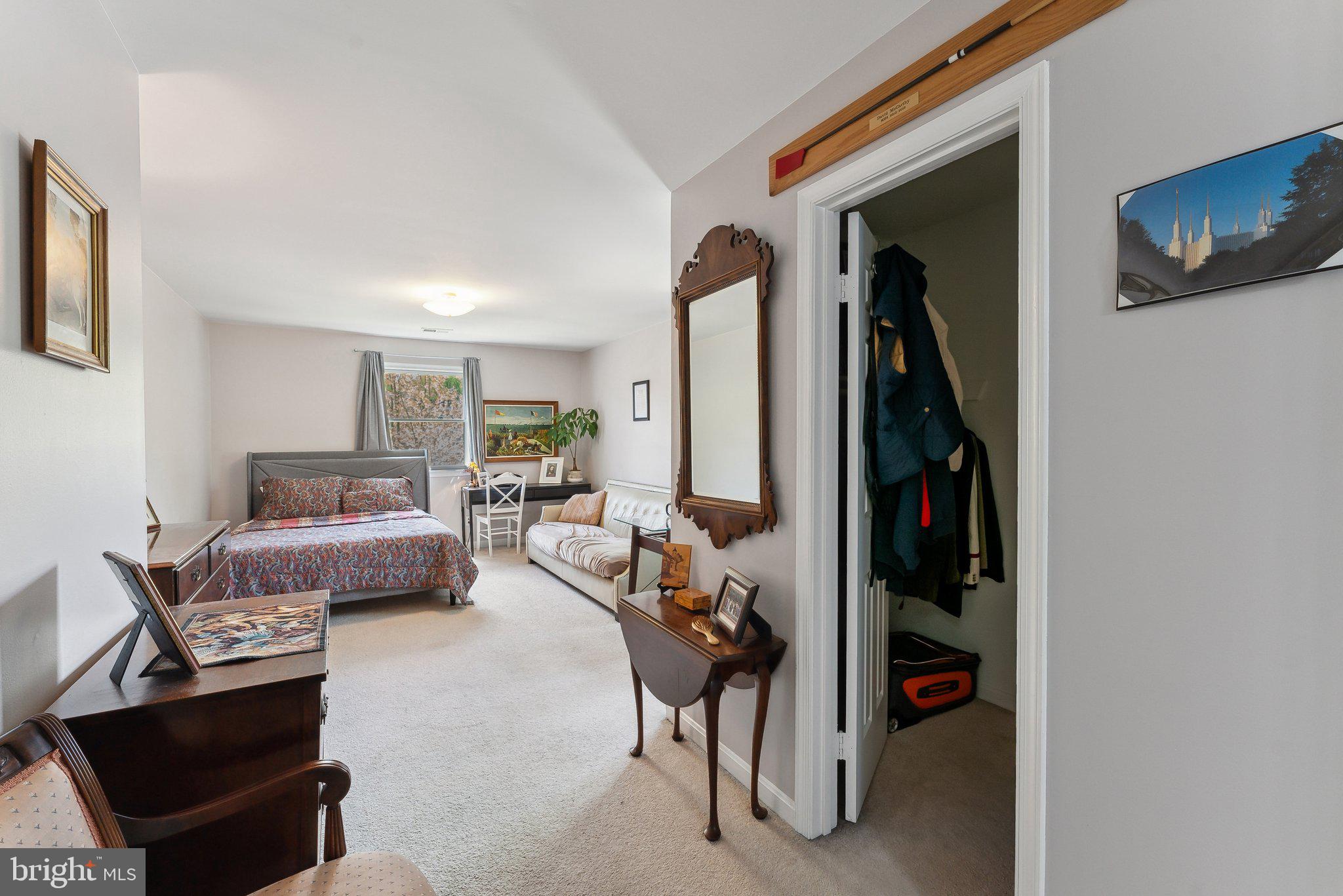 ADDISON HEIGHTS - Residential