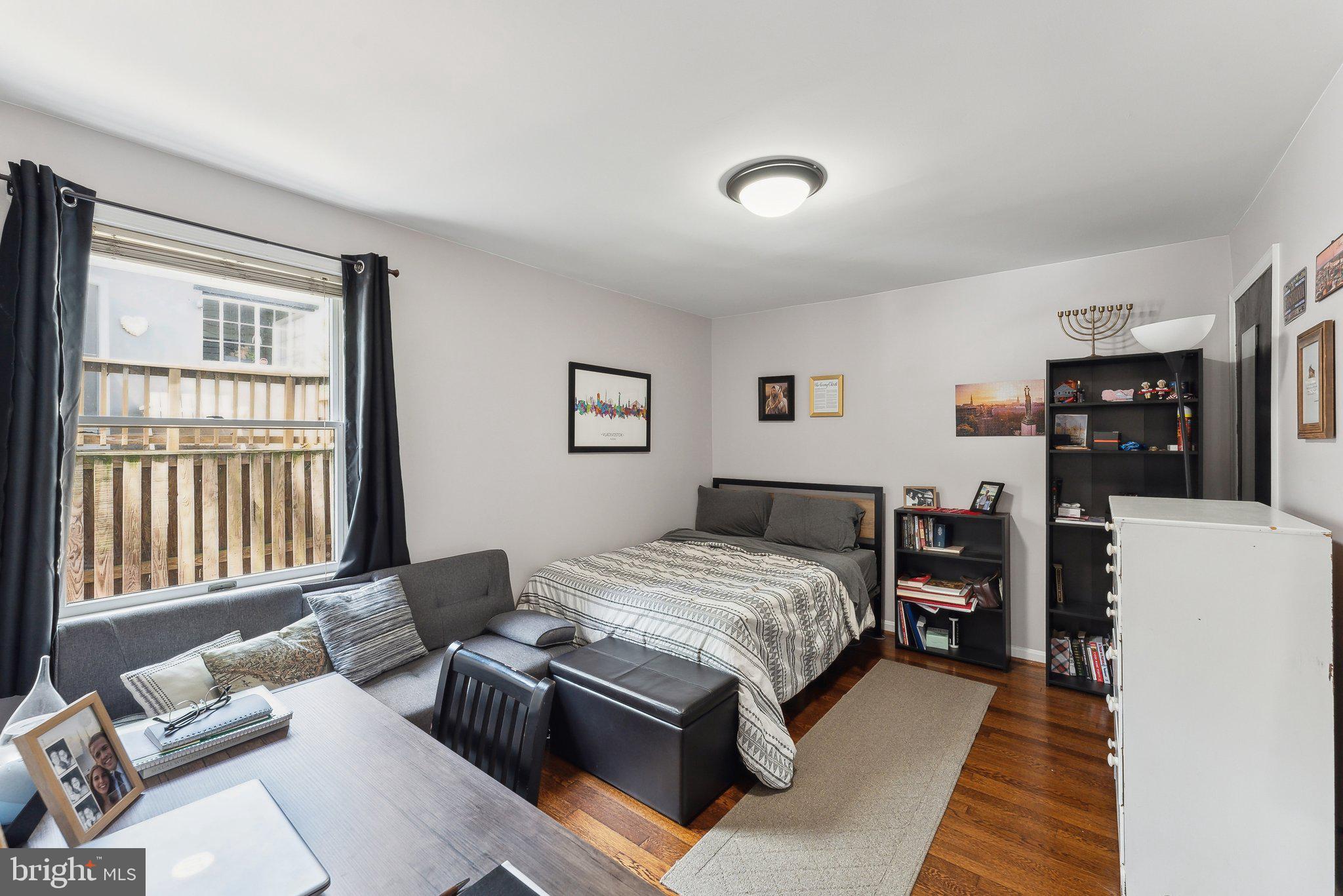 ADDISON HEIGHTS - Residential