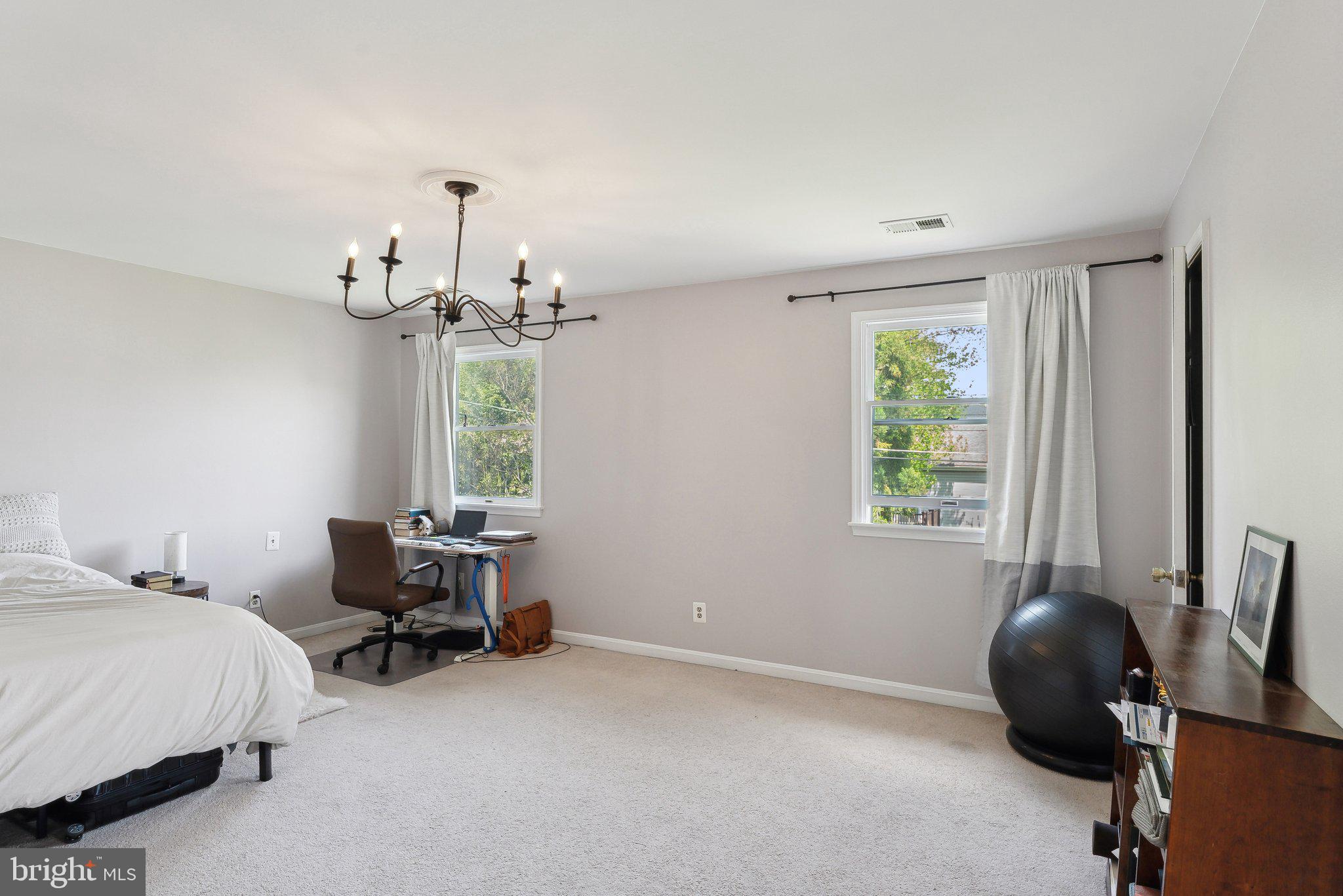 ADDISON HEIGHTS - Residential