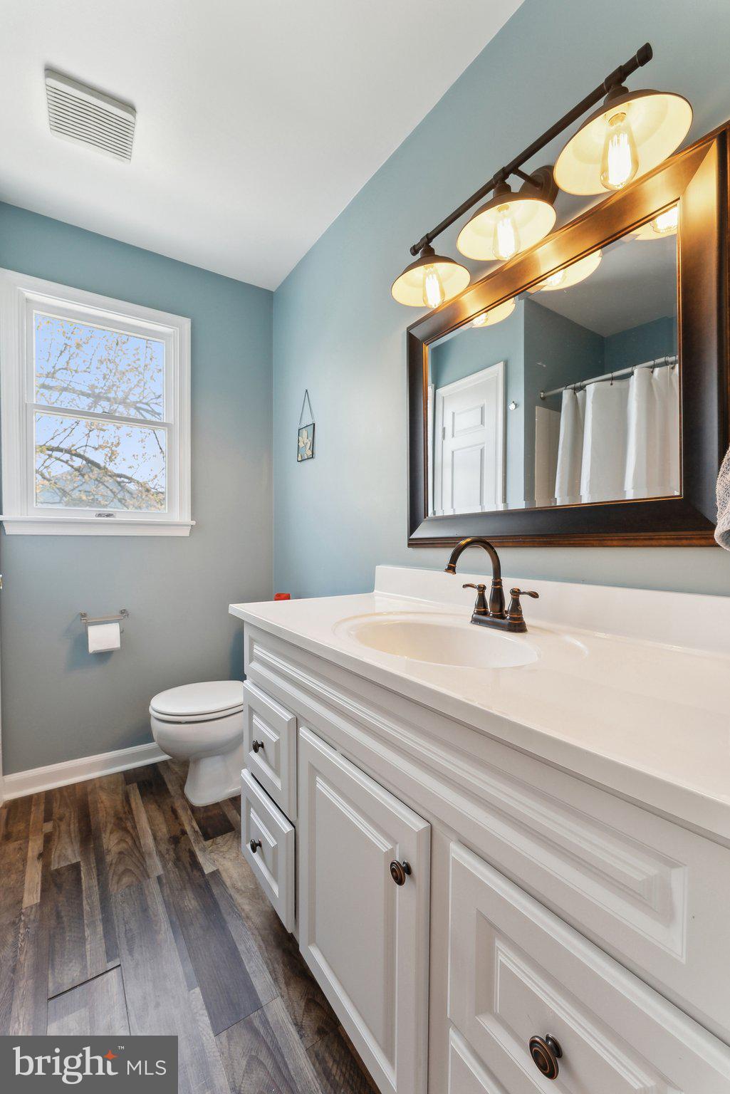 ADDISON HEIGHTS - Residential