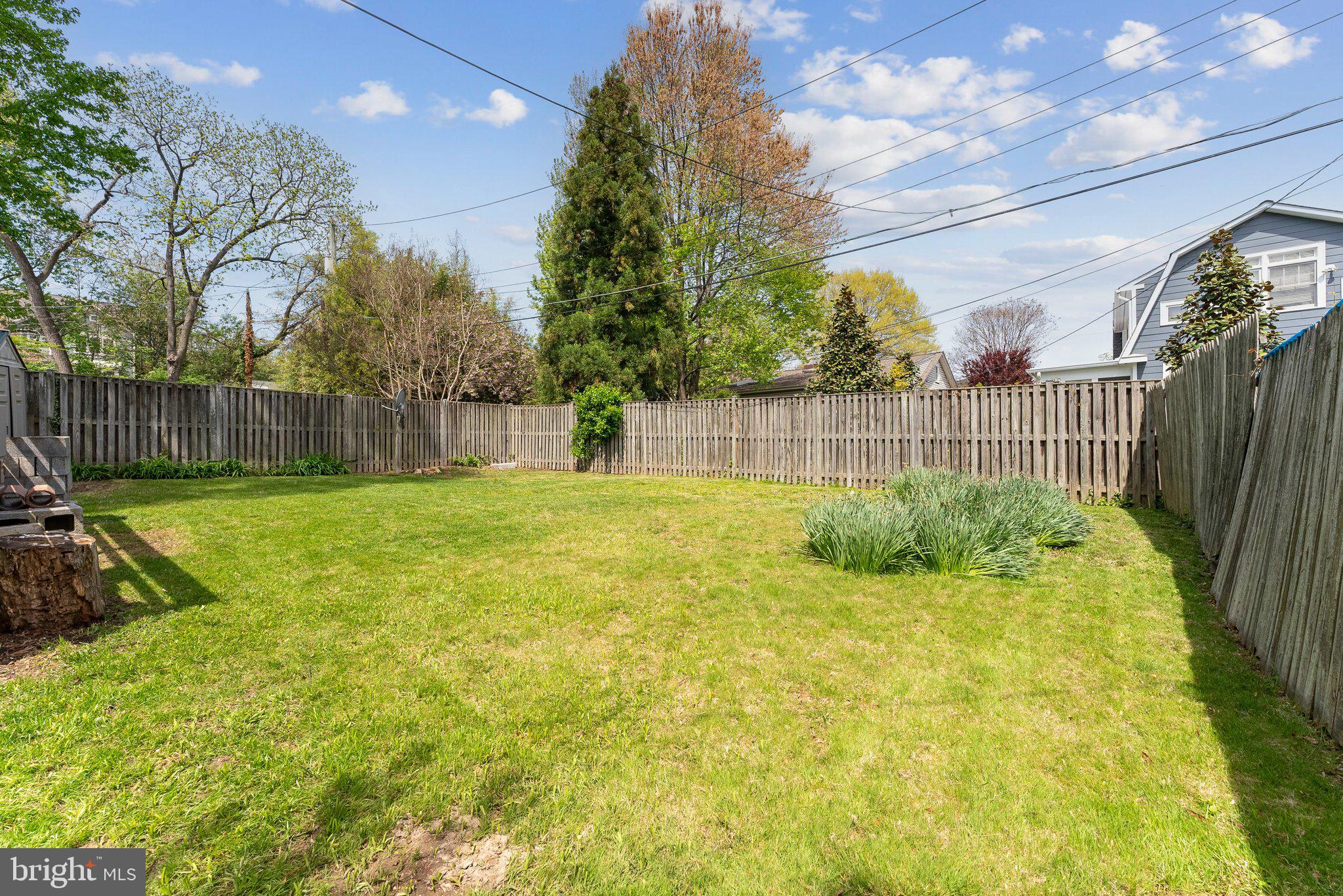 ADDISON HEIGHTS - Residential