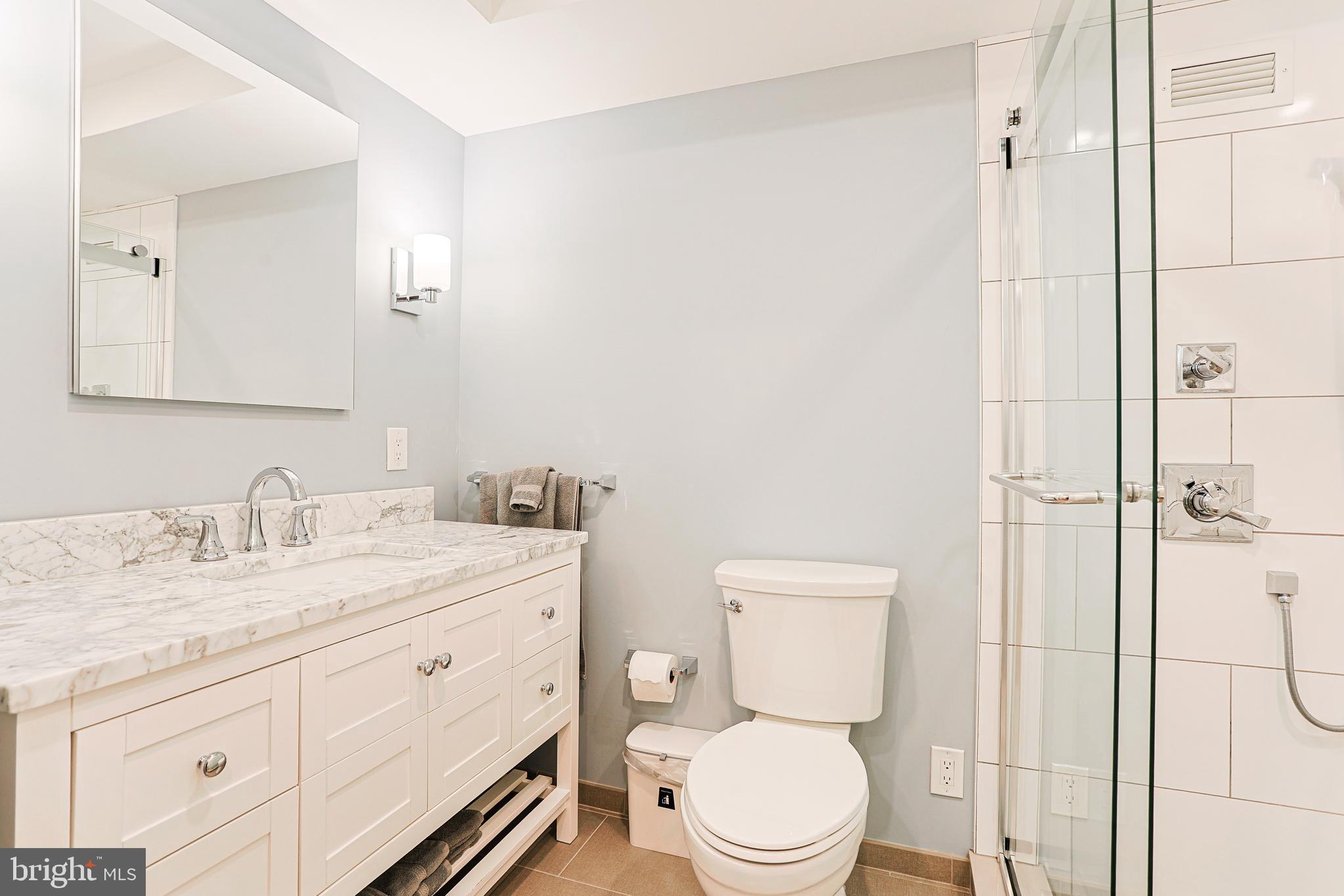 FAIRMOUNT - Residential Lease