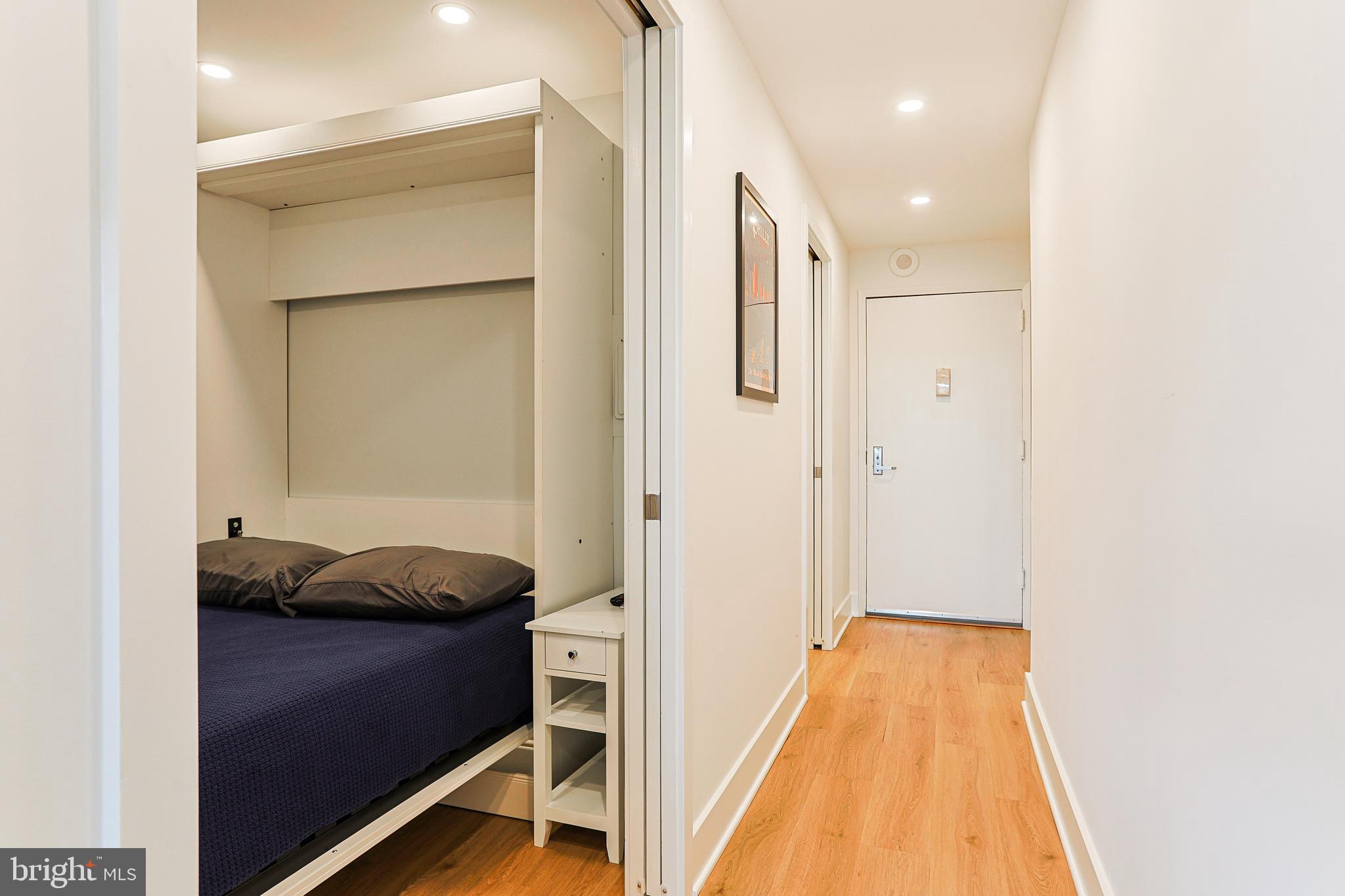 FAIRMOUNT - Residential Lease