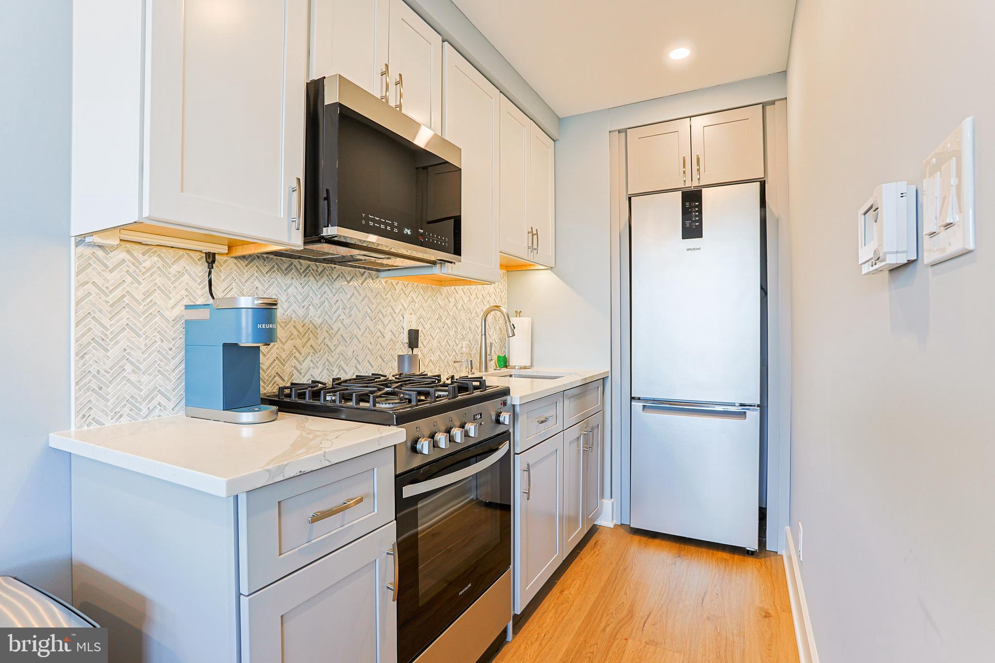 FAIRMOUNT - Residential Lease