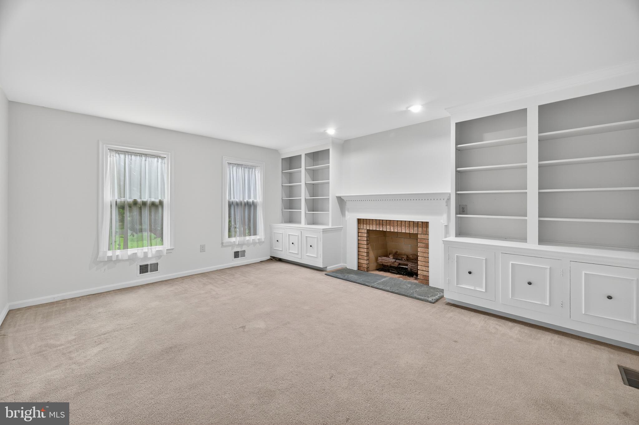 FAIRLAND - Residential Lease