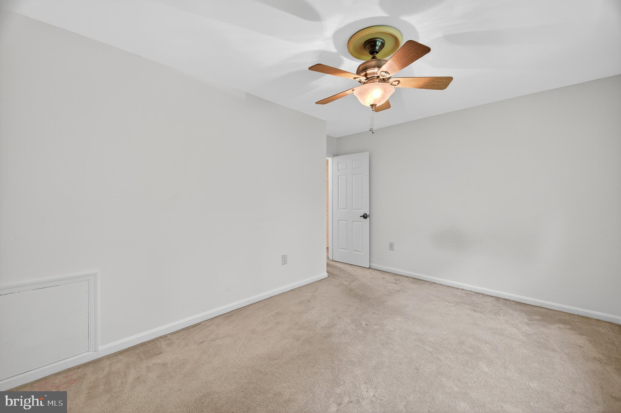 FAIRLAND - Residential Lease