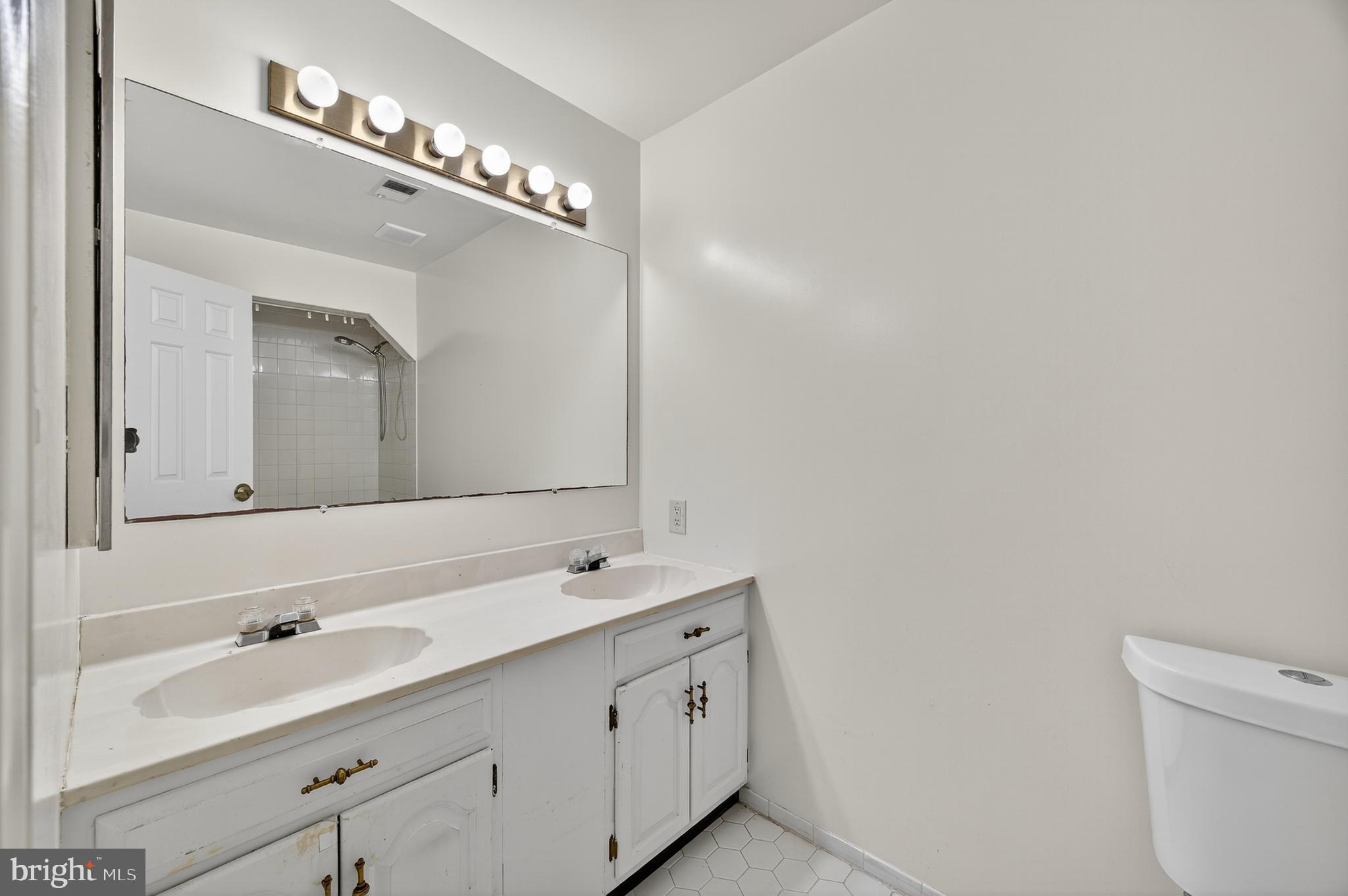 FAIRLAND - Residential Lease